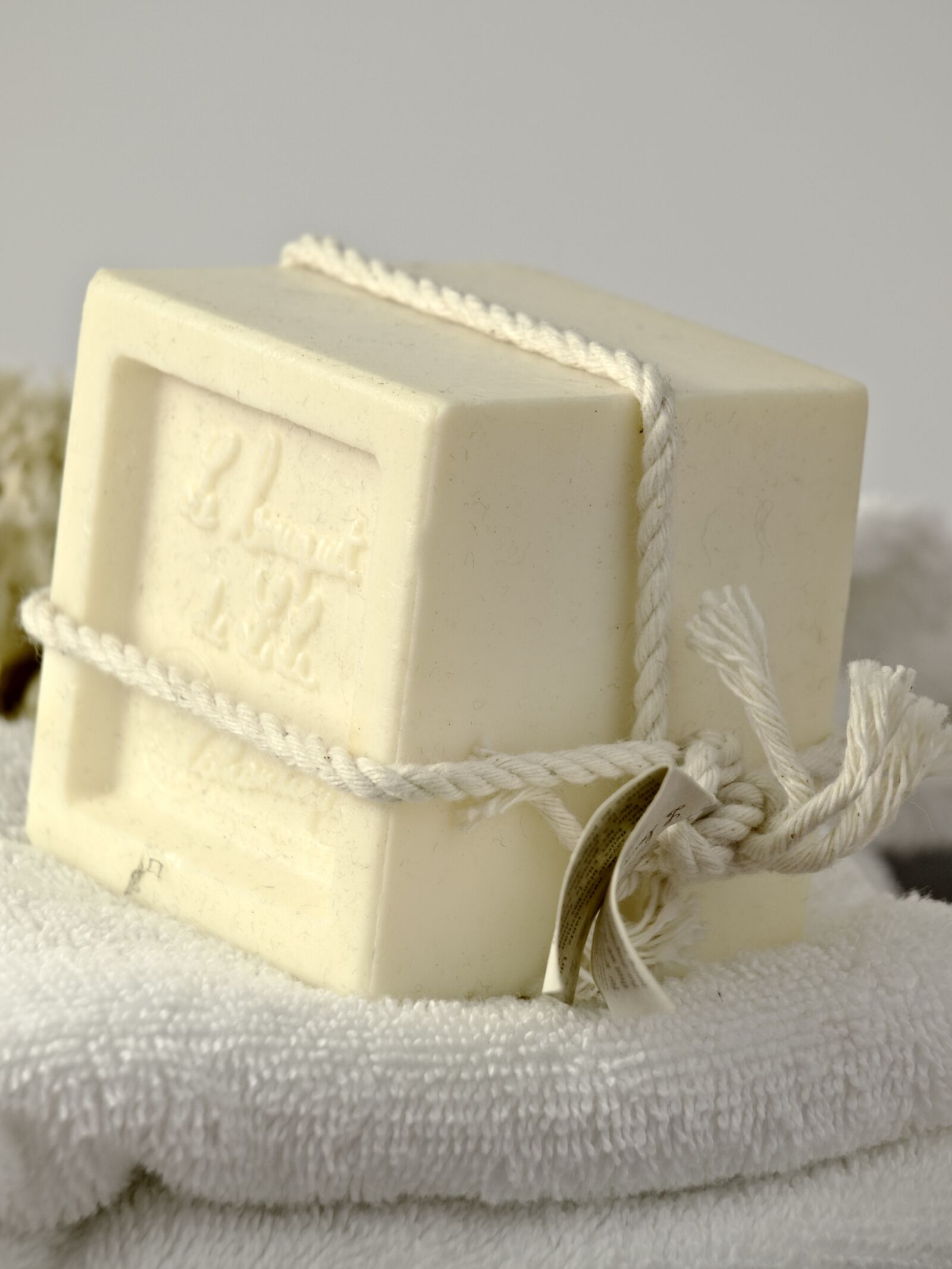 Olympus E-420 (EVOLT E-420) sample photo. Soap, natural cosmetics, wash photography