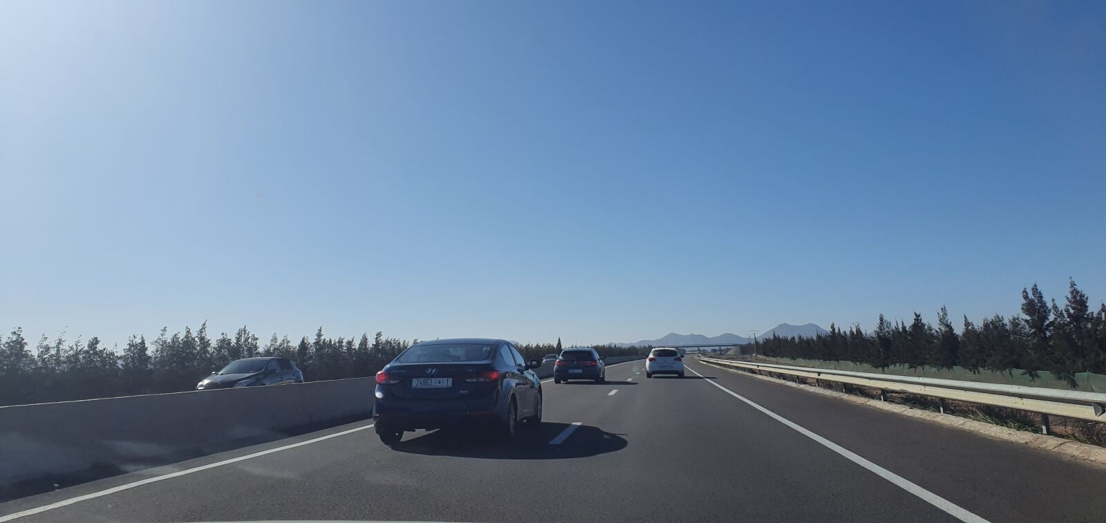 Samsung Galaxy S10+ sample photo. Highway, travel, roadtrip photography