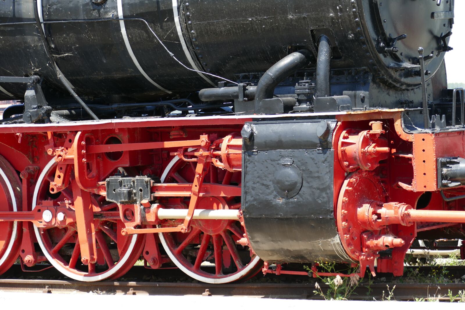 Panasonic Lumix DMC-FZ1000 sample photo. Locomotive, steam locomotive, railway photography