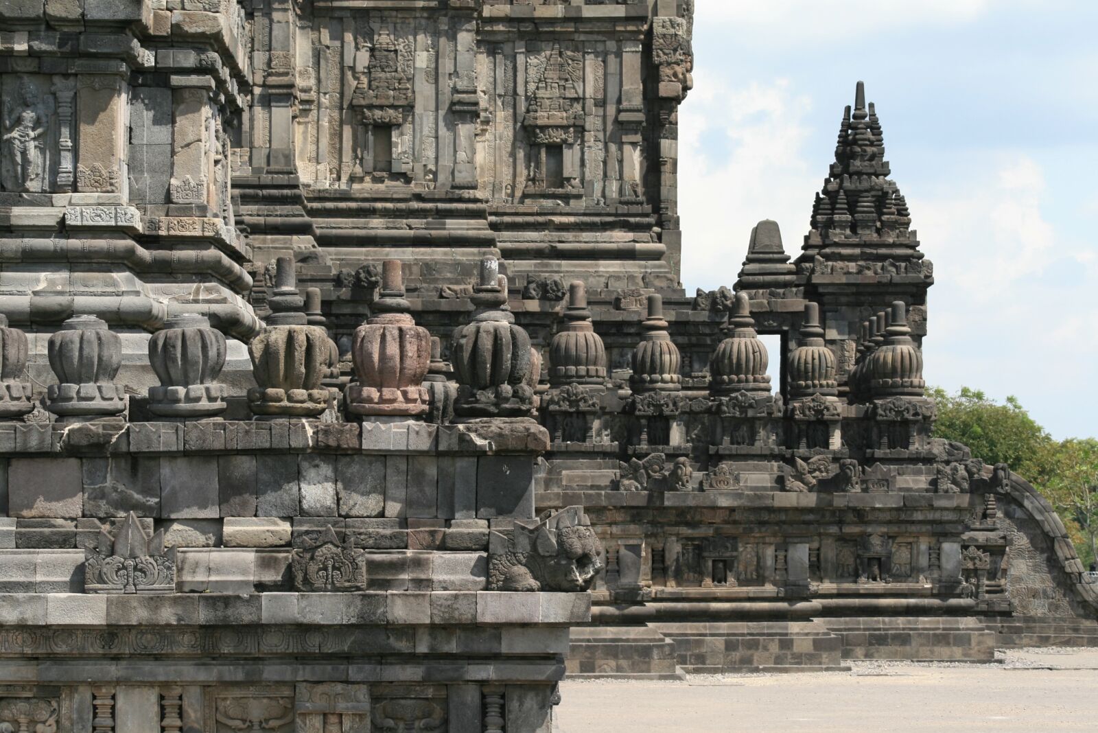 Canon EOS 400D (EOS Digital Rebel XTi / EOS Kiss Digital X) sample photo. Borubudur, mahayanaboeddhistische temple, java photography