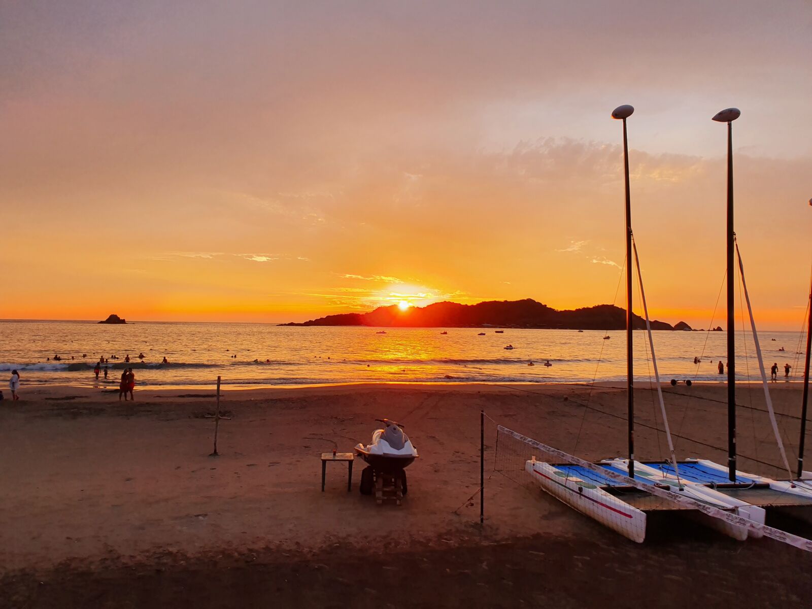 Samsung Galaxy S10+ sample photo. Beach, sun, horizon photography