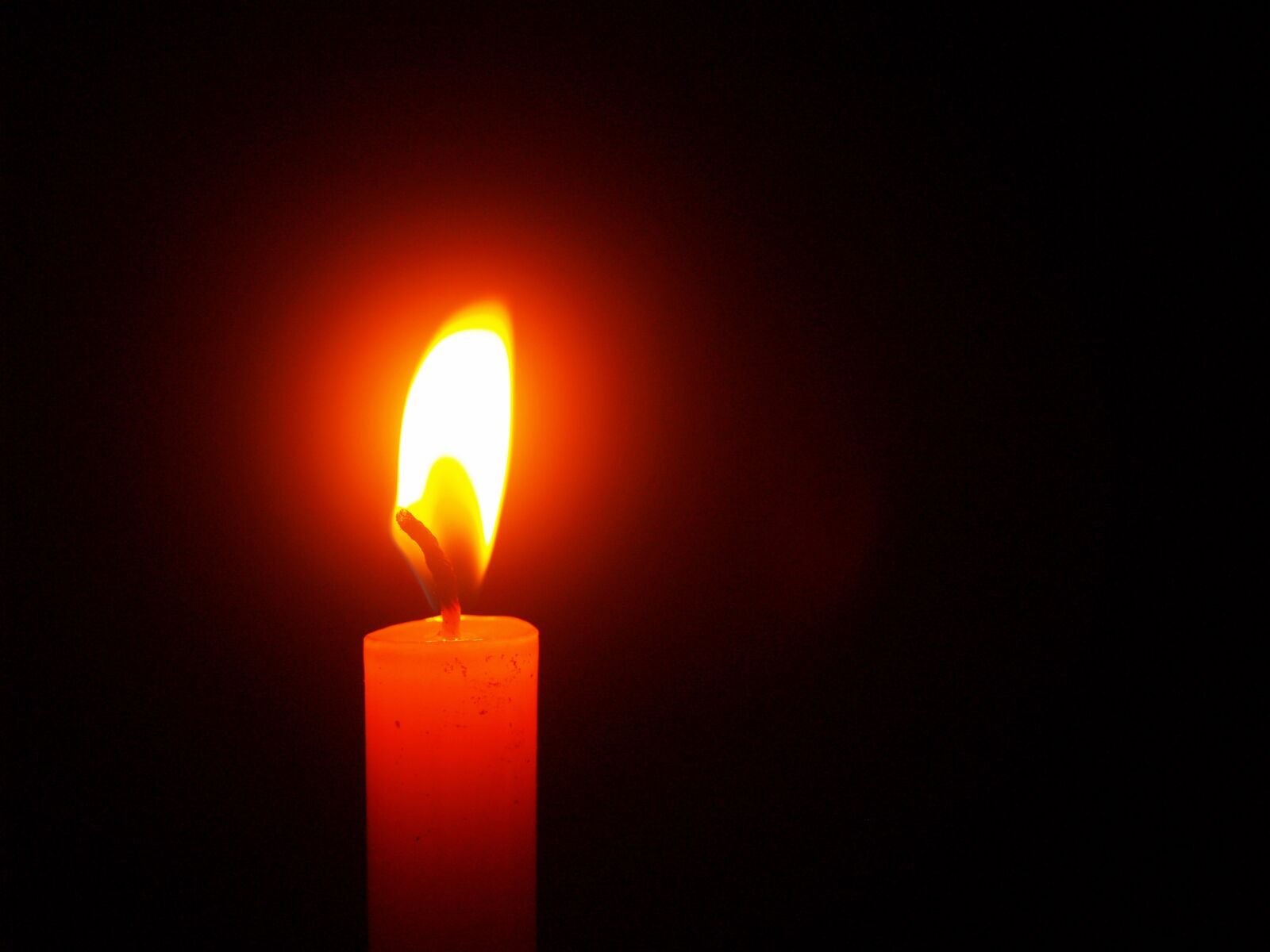 Olympus E-300 (EVOLT E-300) sample photo. Red, lighted, candle photography