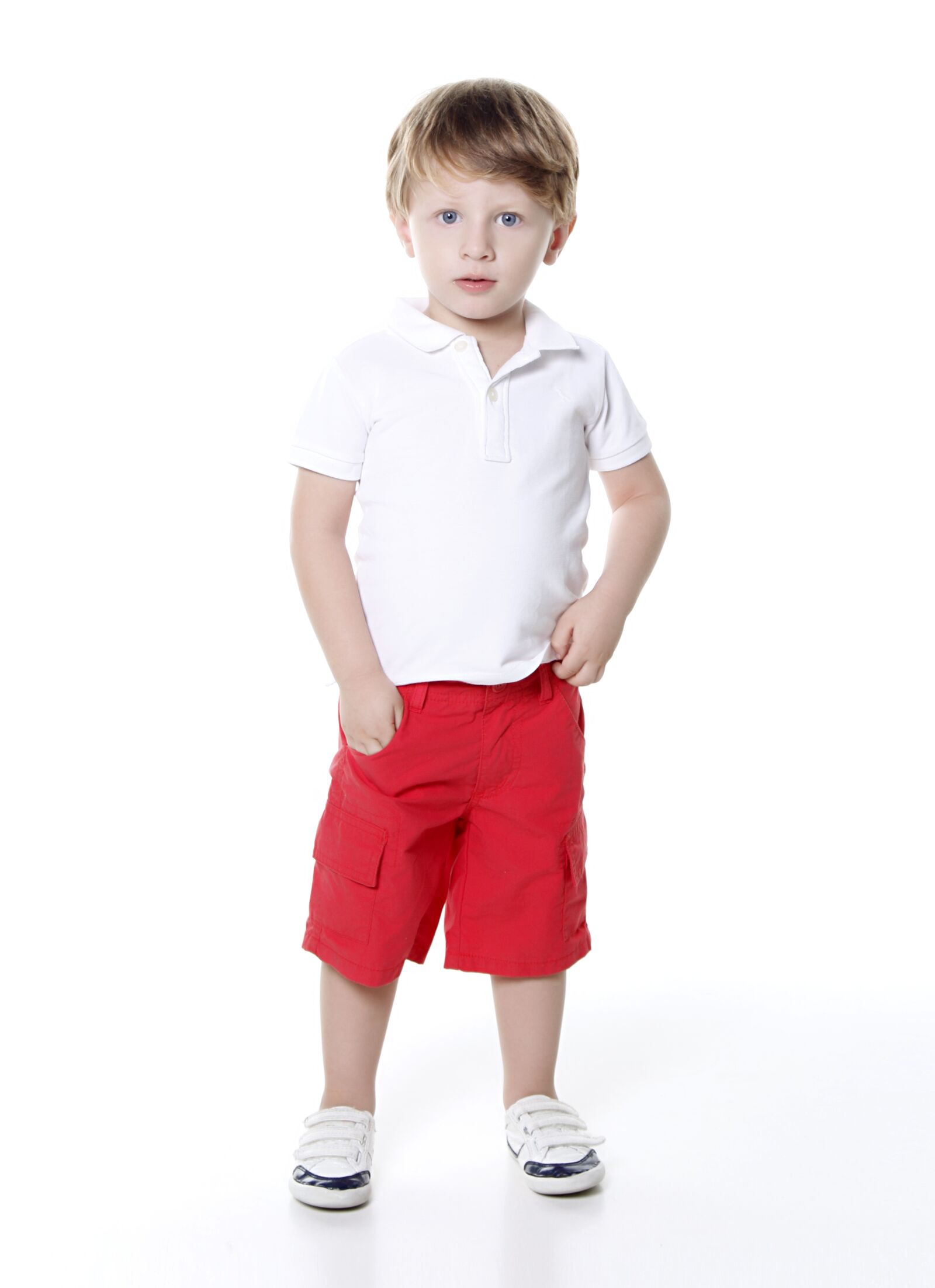 Canon EOS 60D + Canon EF 24-105mm F4L IS USM sample photo. Looking, child, cute photography