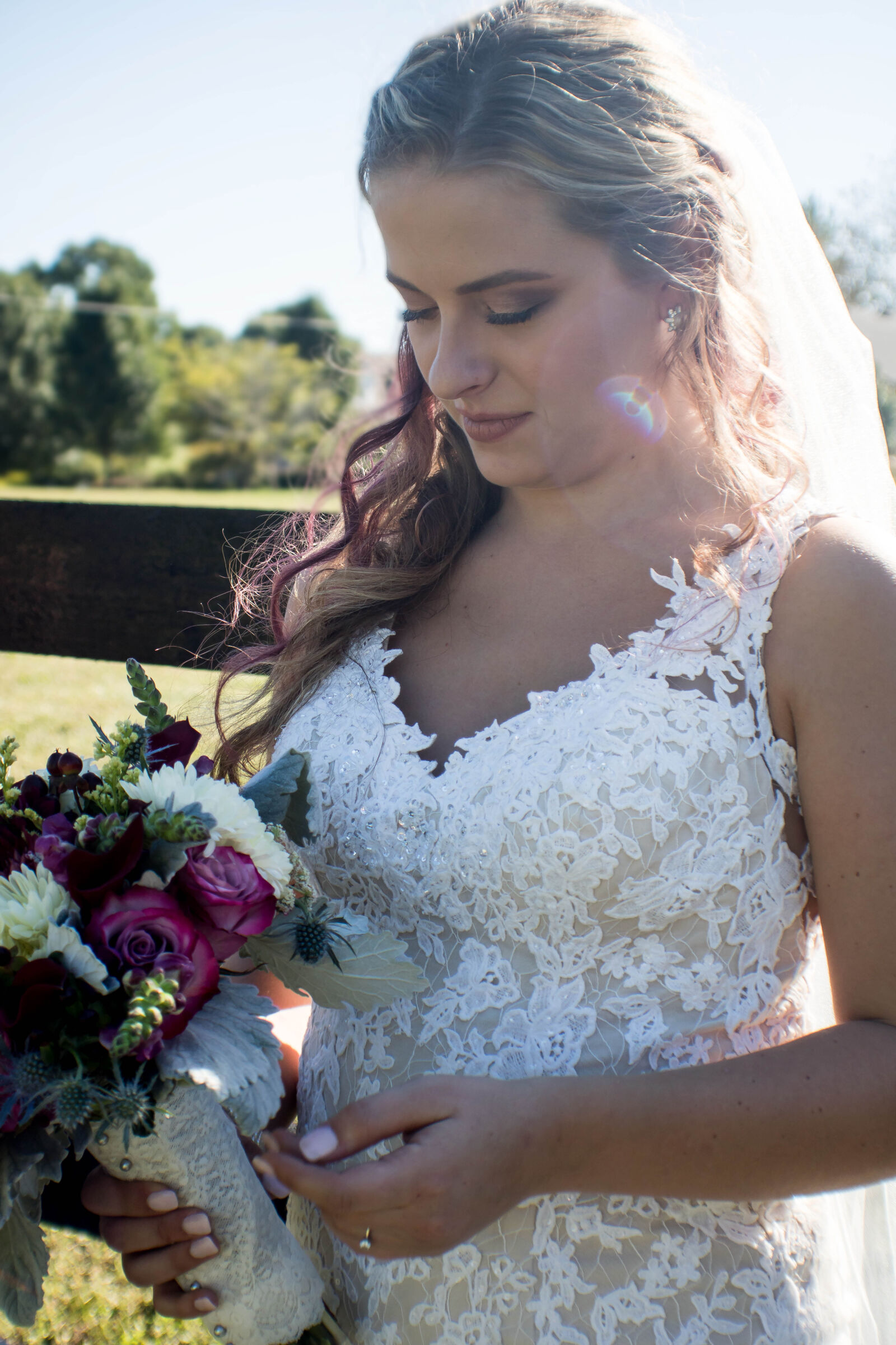 Canon EOS 750D (EOS Rebel T6i / EOS Kiss X8i) sample photo. Bouquet, bride, soft, wedding photography