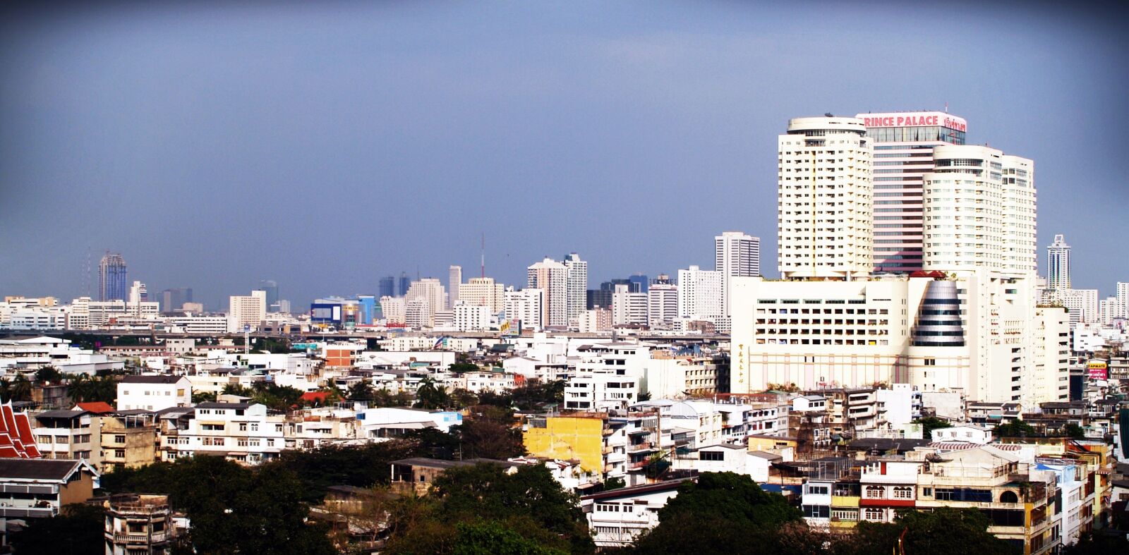 Olympus E-300 (EVOLT E-300) sample photo. Bangkok, view, condo photography