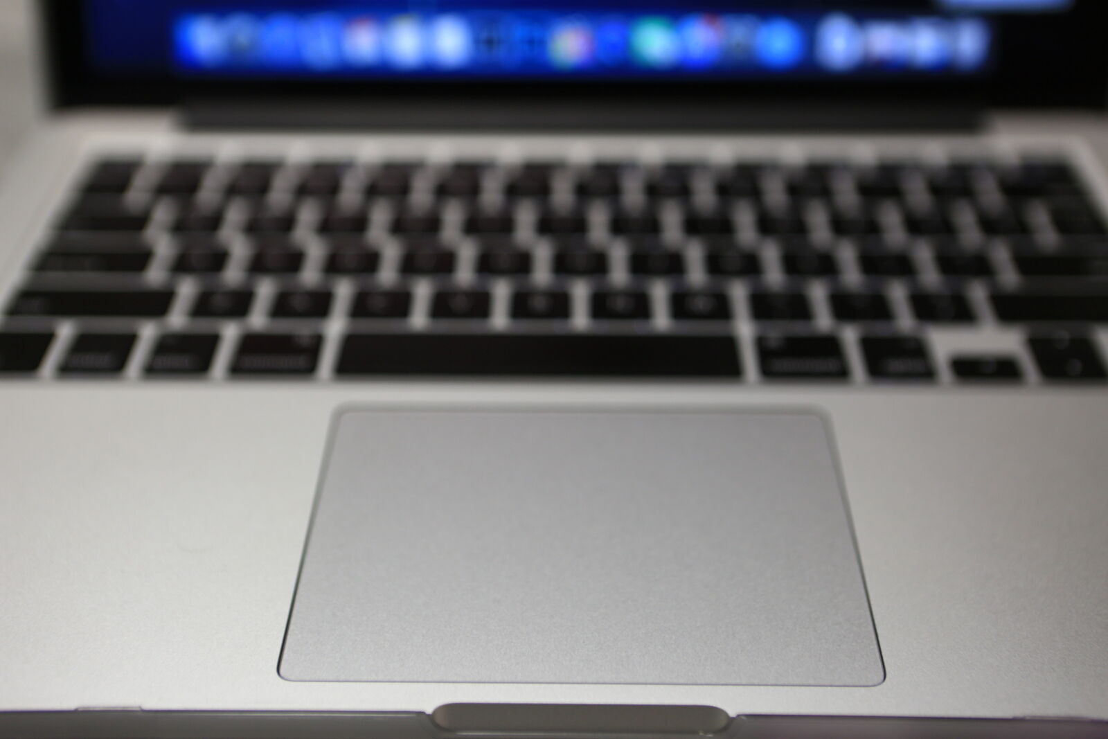 Canon EF 24-70mm F2.8L USM sample photo. Macbook, pro photography
