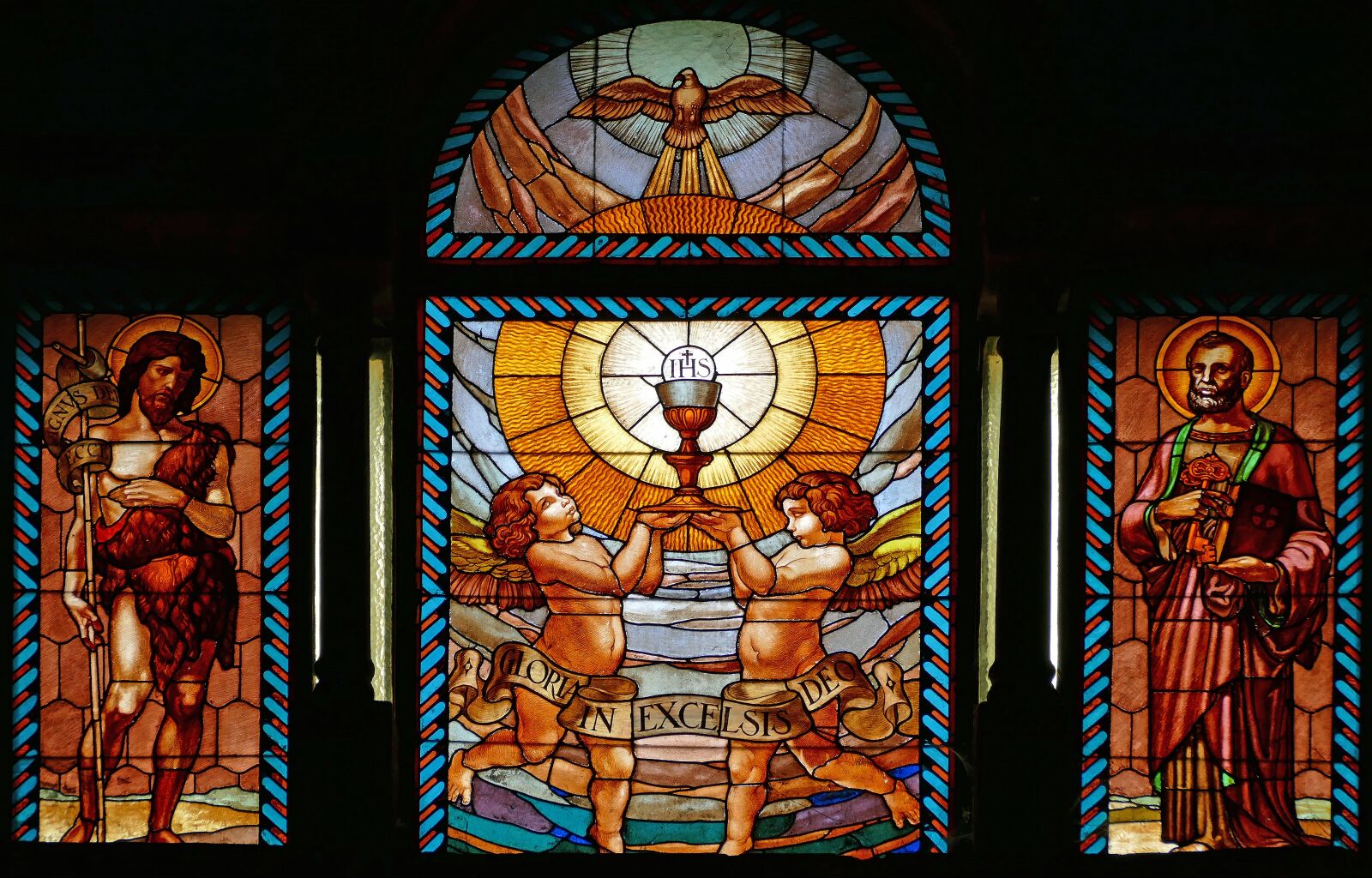 Panasonic Lumix DMC-FZ1000 sample photo. Lenno, church window, apostle photography