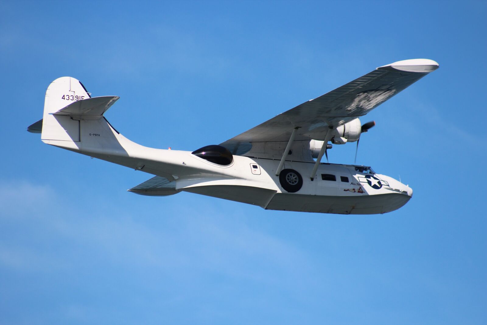 Canon EF 75-300mm f/4-5.6 USM sample photo. Airplane, aircraft, flight photography