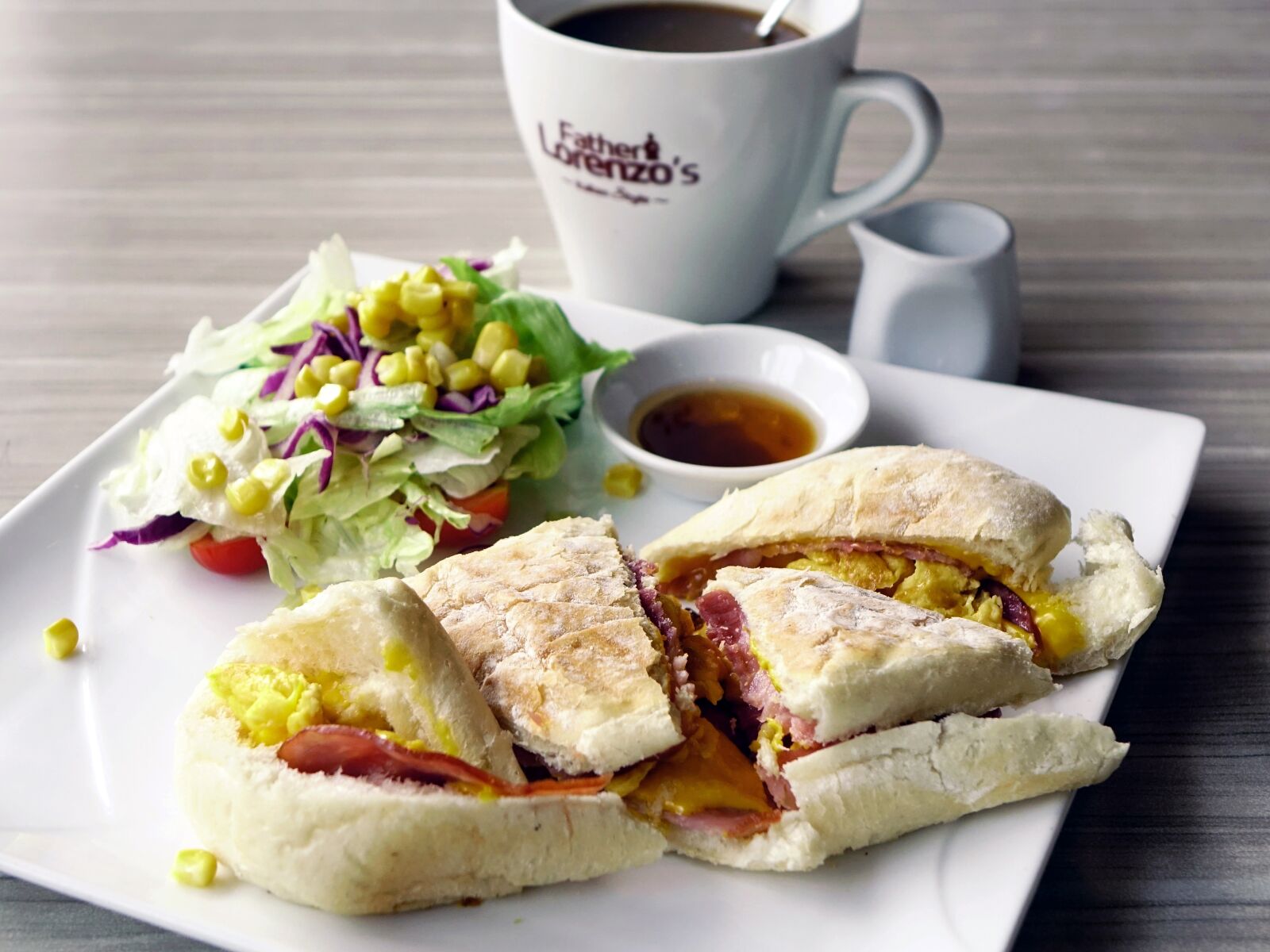 Sony Cyber-shot DSC-RX10 sample photo. Breakfast, sandwich, salad photography