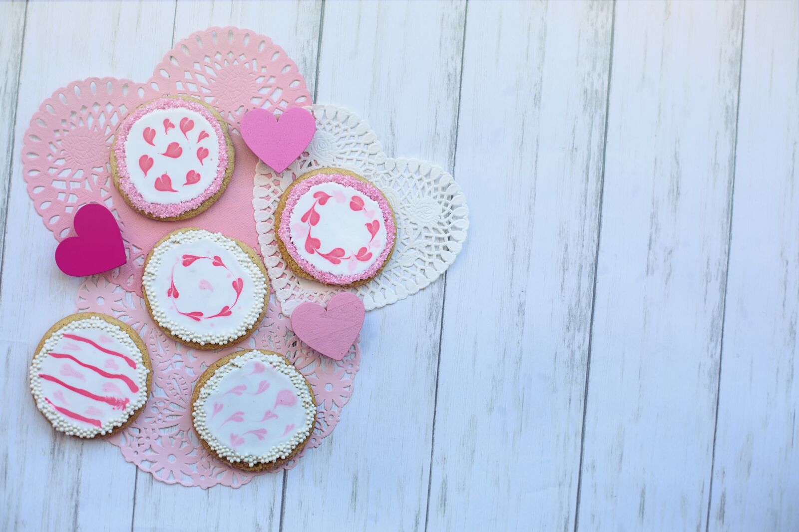 Canon EF 50mm F1.4 USM sample photo. Valentine's day, valentines, cookies photography