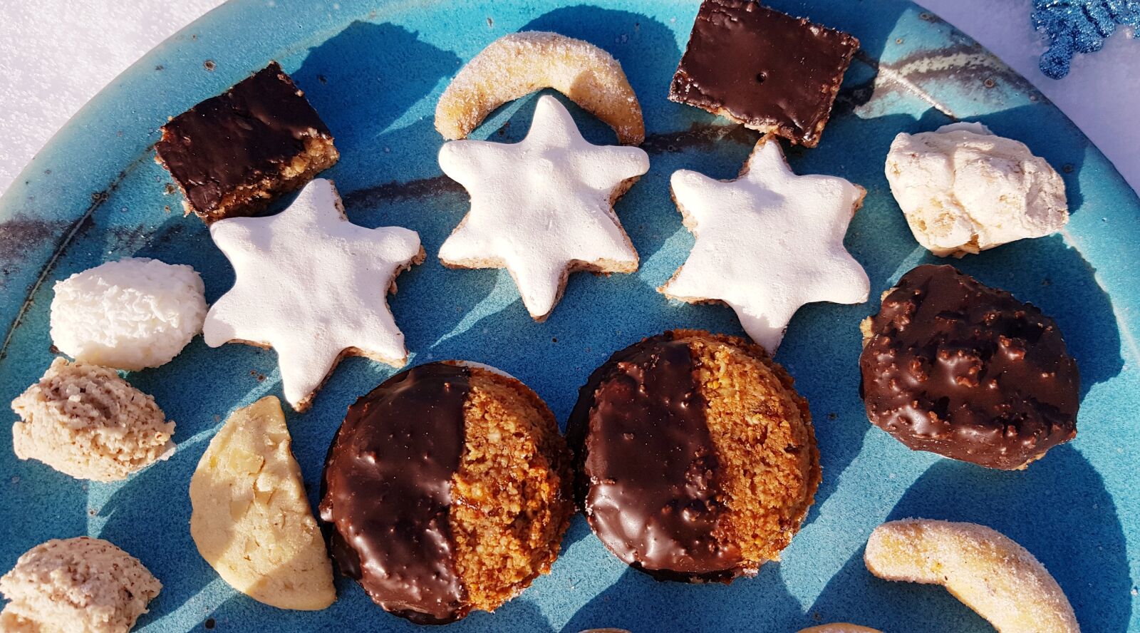 Samsung Galaxy S7 Edge sample photo. Christmas, christmas biscuits, cookie photography