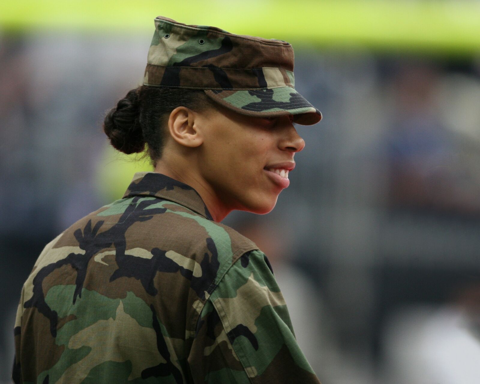 Canon EOS 20D sample photo. Military, woman, female photography
