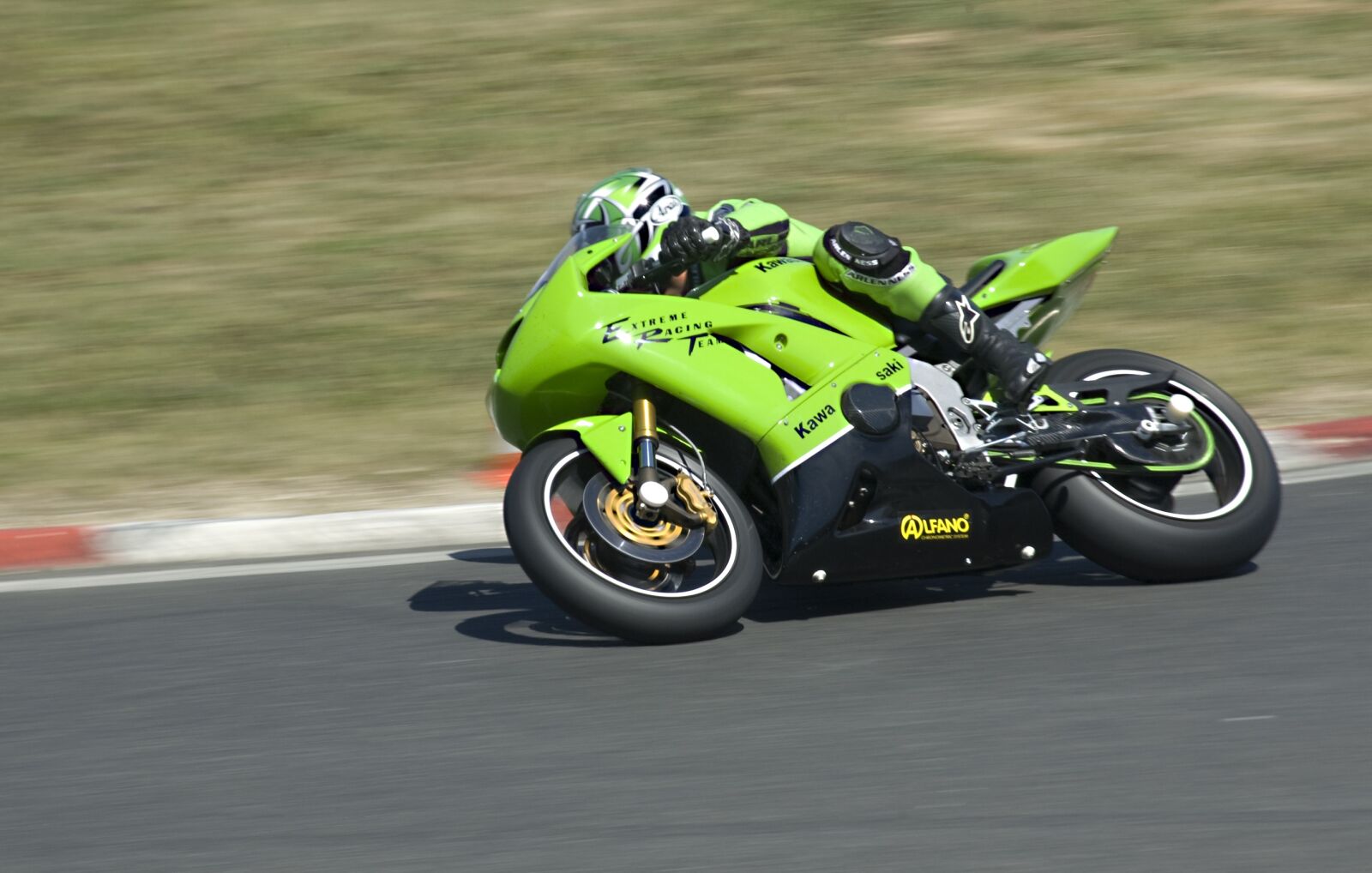 Nikon D70 sample photo. Motorcycle, circuit, race photography