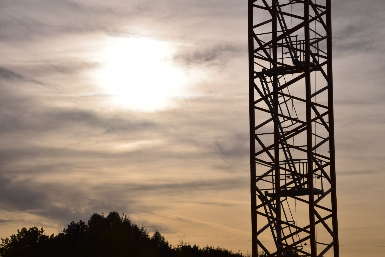 Nikon D3300 sample photo. Crane, baukran, backlighting photography