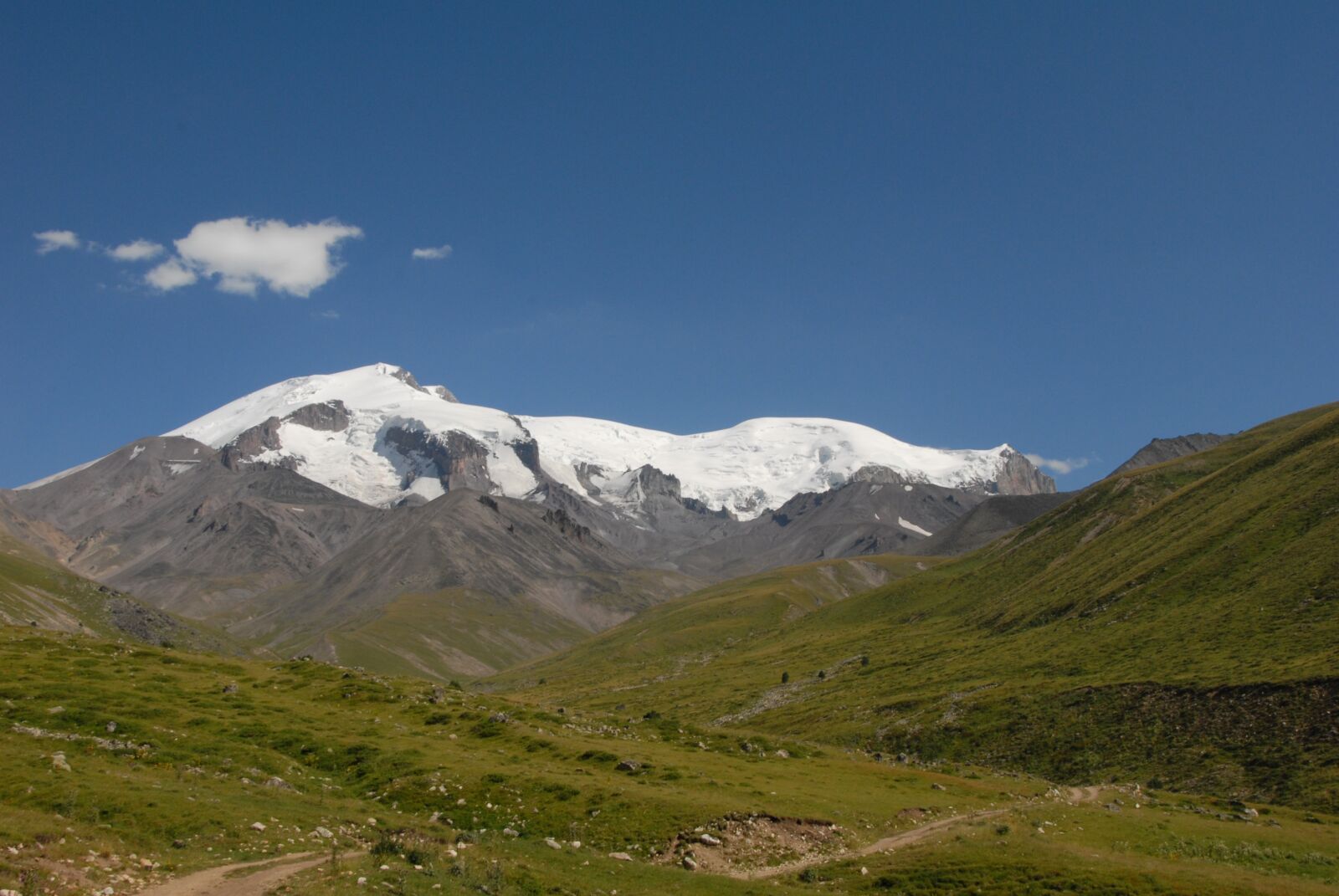 Nikon D200 sample photo. Russia, elbrus mountain, elbrus photography