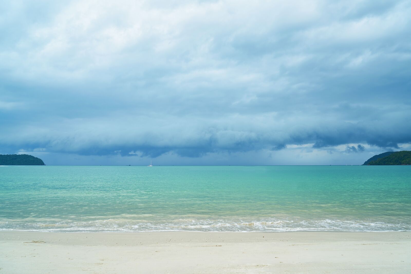 Sony a7R II sample photo. Landscape, ada, blue photography