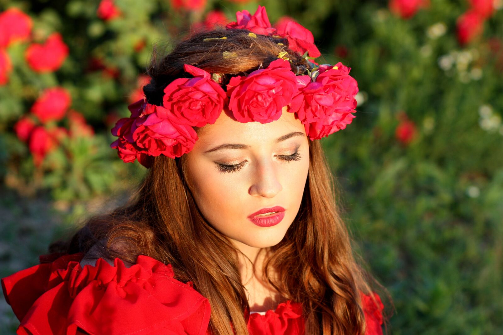 Canon EOS 450D (EOS Rebel XSi / EOS Kiss X2) sample photo. Girl, roses, red photography