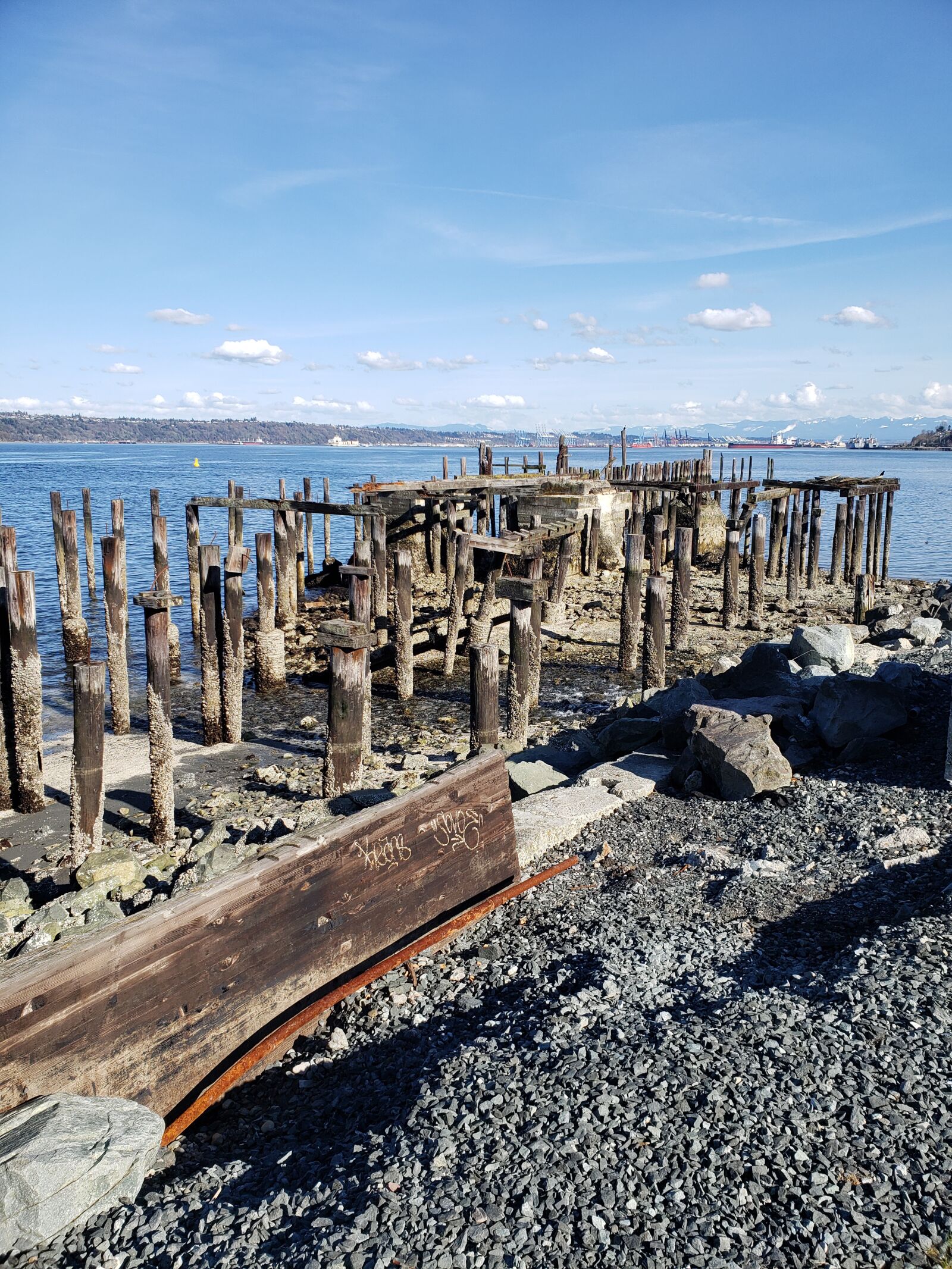 Samsung Galaxy S9 sample photo. Pier, wood, rotted photography