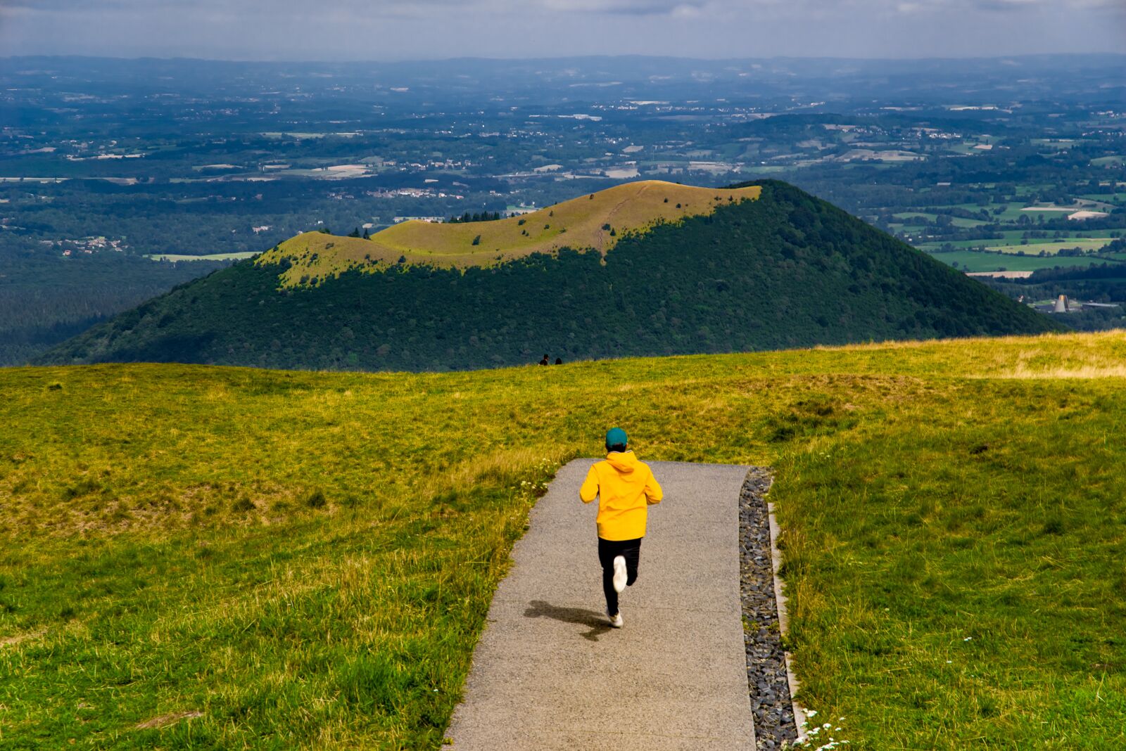 Pentax K-1 Mark II sample photo. Runner, run, footing photography