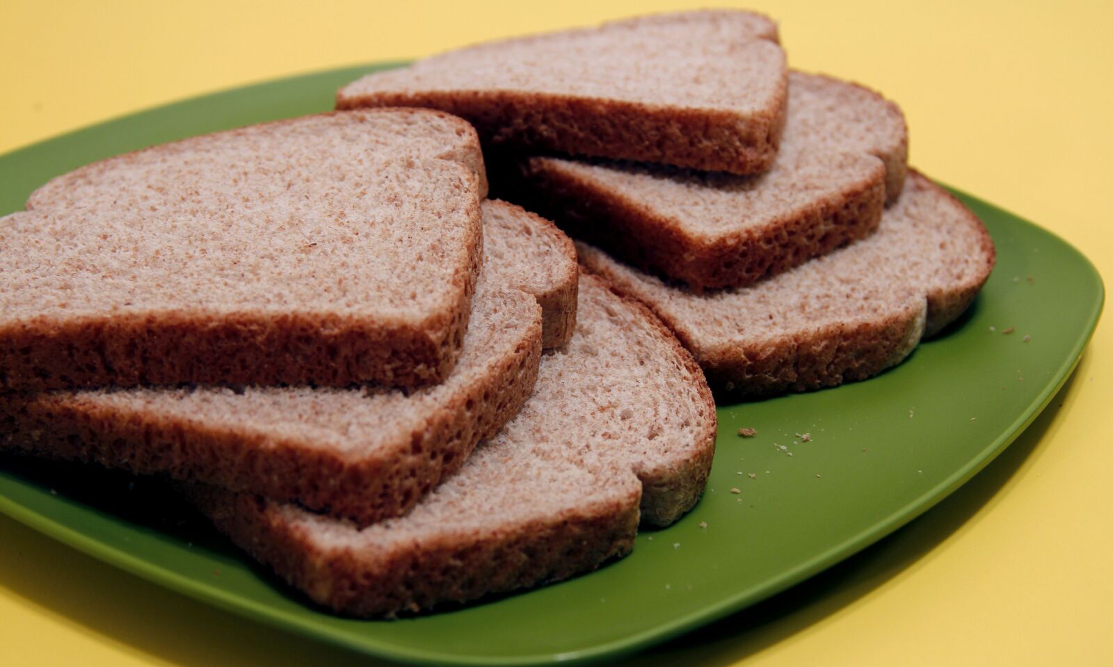 Canon EOS 600D (Rebel EOS T3i / EOS Kiss X5) sample photo. Six, slices, wheat, bread photography