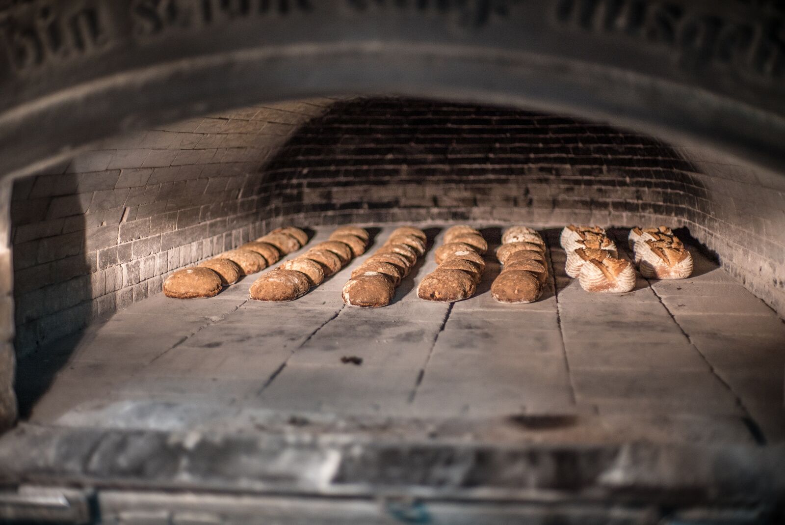 Sony a7S II + Sony DT 50mm F1.8 SAM sample photo. Bread, stone oven, oven photography