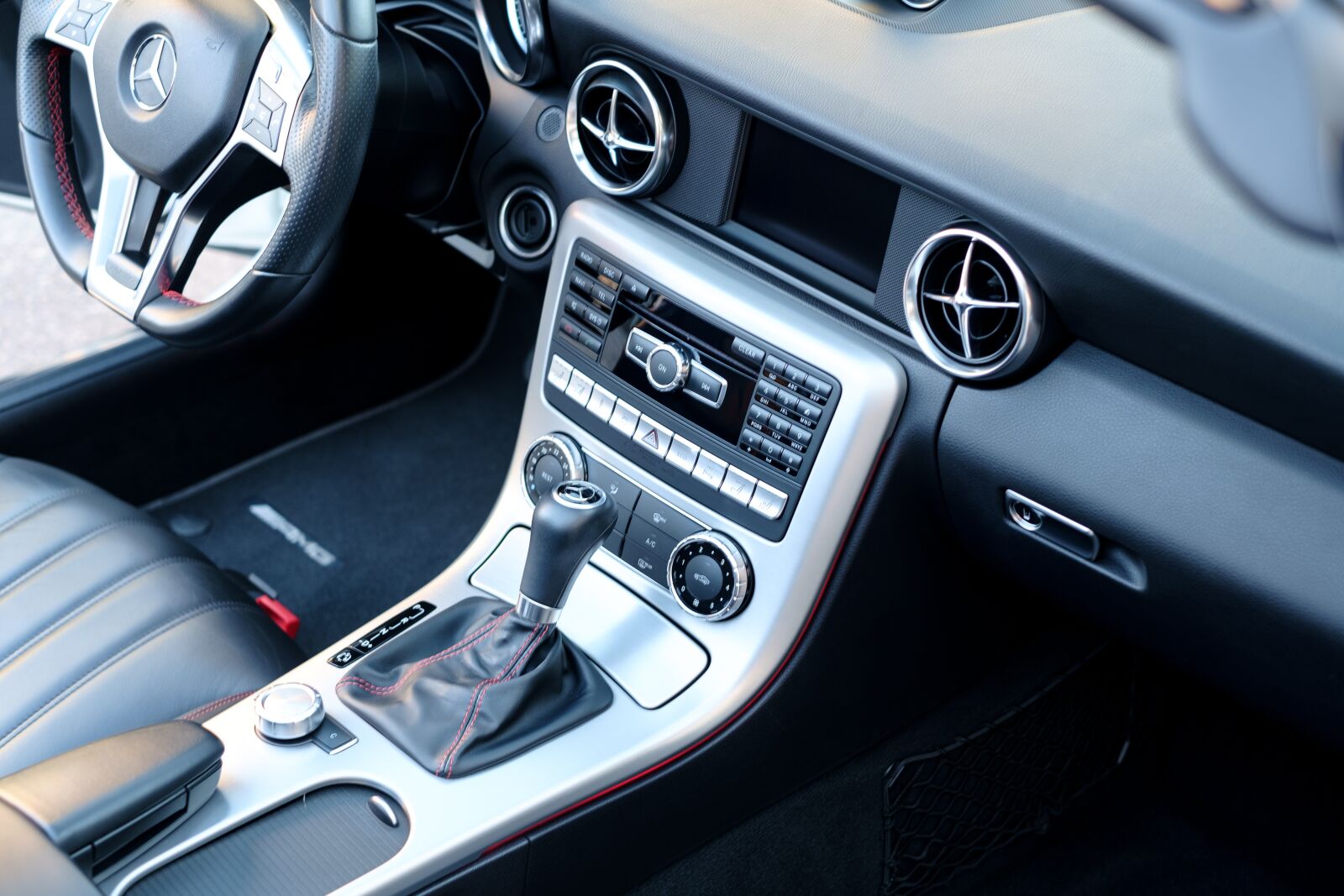 Fujifilm X-Pro1 sample photo. Car, mercedes, slk photography