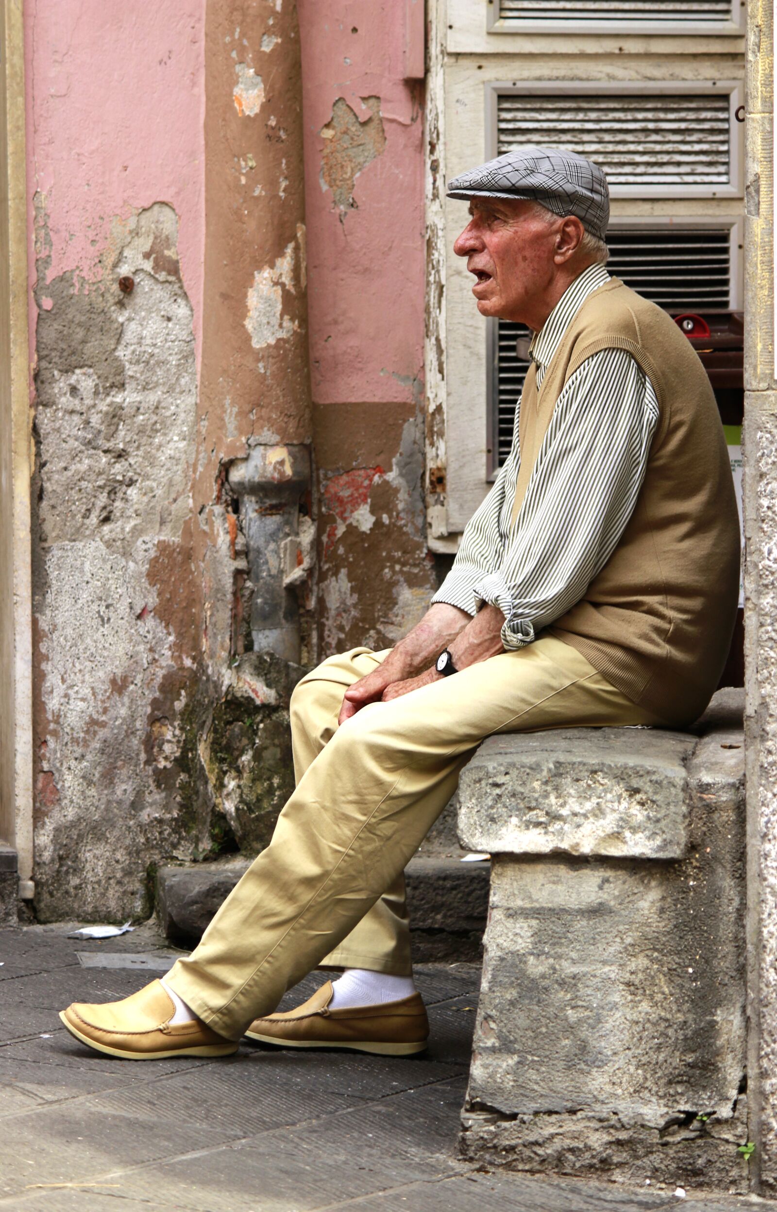Canon EF-S 55-250mm F4-5.6 IS II sample photo. Grandfather, cinque terre, italy photography