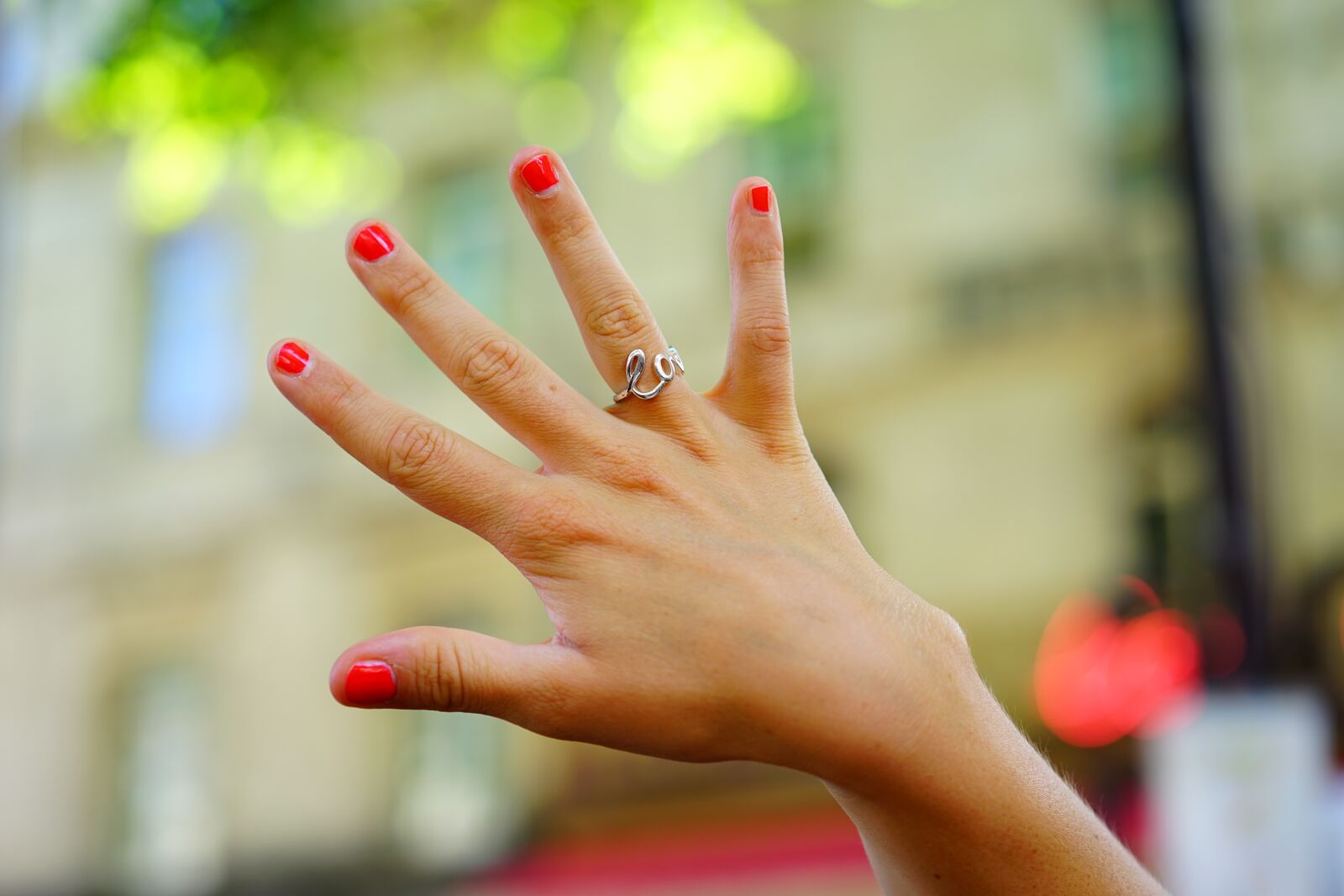 Sony a7 + Sony Sonnar T* FE 55mm F1.8 ZA sample photo. Hand, finger, finger ring photography