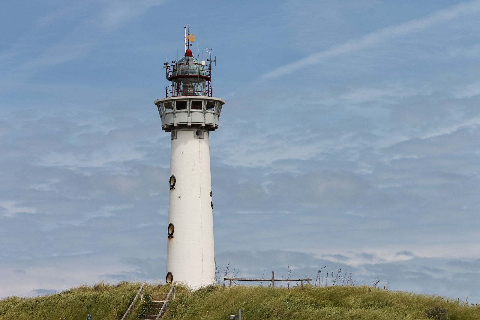 Canon EOS 1100D (EOS Rebel T3 / EOS Kiss X50) sample photo. Lighthouse, coast, north sea photography
