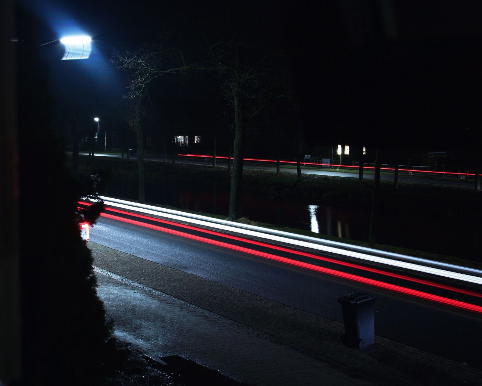 Canon EF-S 18-55mm F3.5-5.6 II sample photo. Car, lights, city, night photography