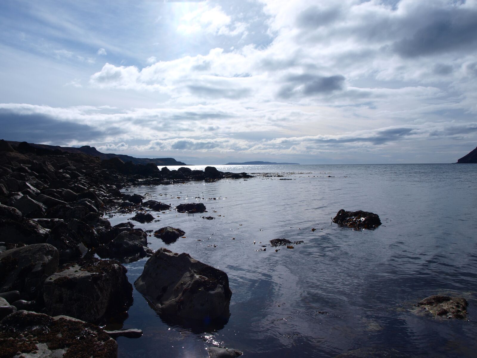 Olympus E-420 (EVOLT E-420) sample photo. Scotland, skye, sea photography