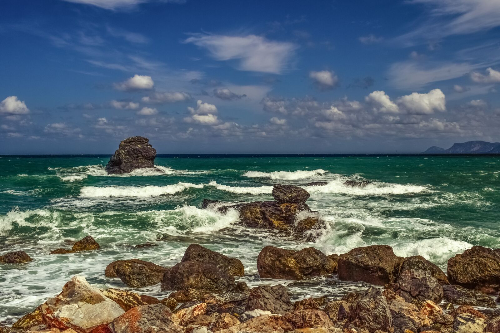 Nikon D3300 sample photo. Rocky coast, waves, sea photography