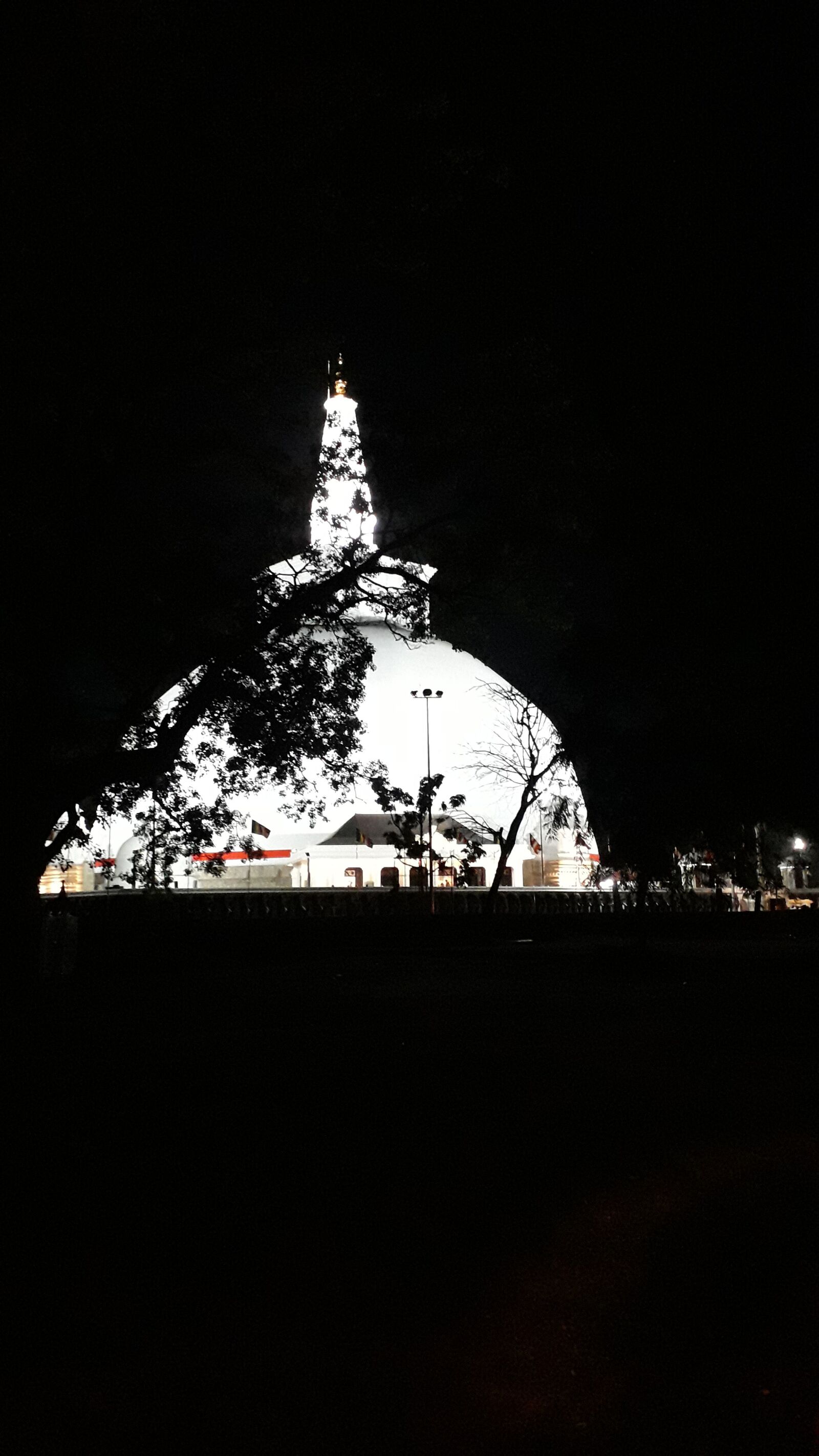 Samsung Galaxy J4 sample photo. Nothing to worships, ruwanweli photography