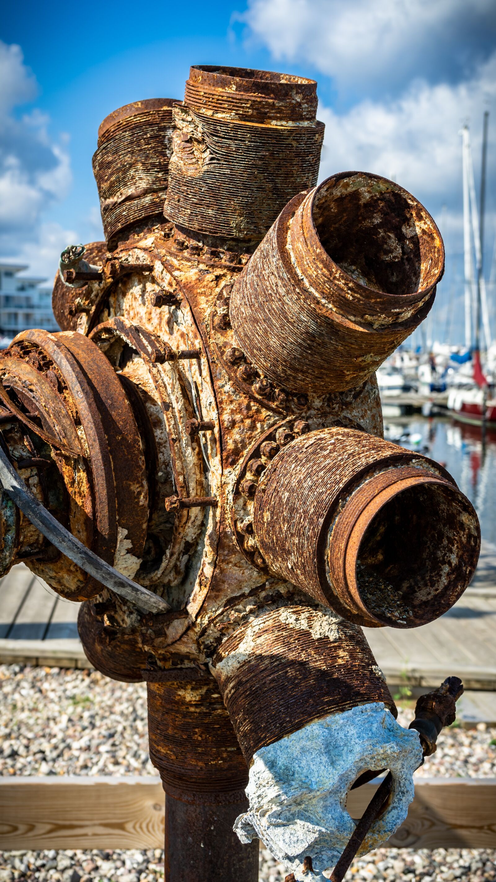 Sony a7 II + Sony FE 28-70mm F3.5-5.6 OSS sample photo. Propeller, old, rusty photography