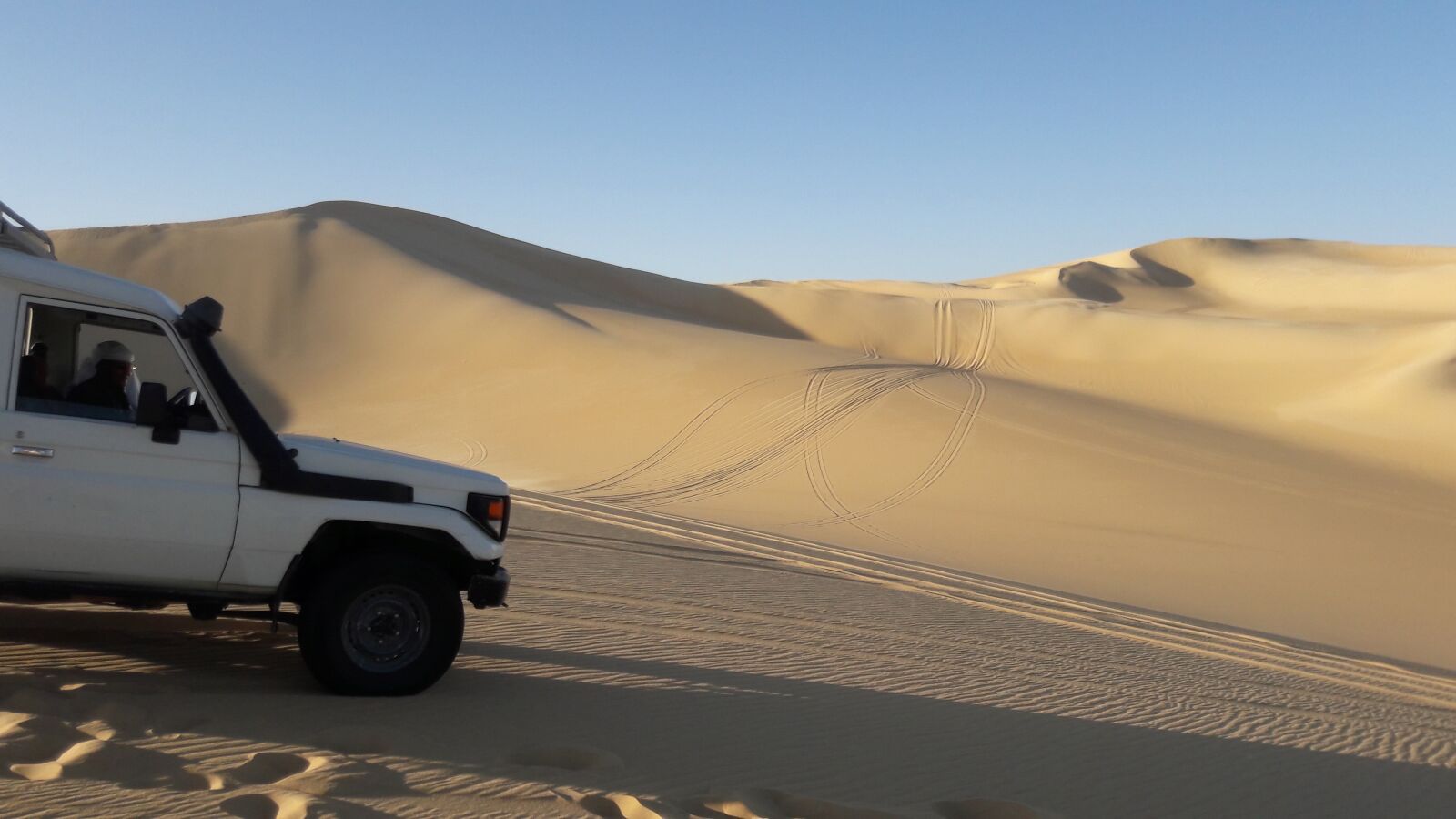 Samsung Galaxy J7 sample photo. Sand dunes, western desert photography