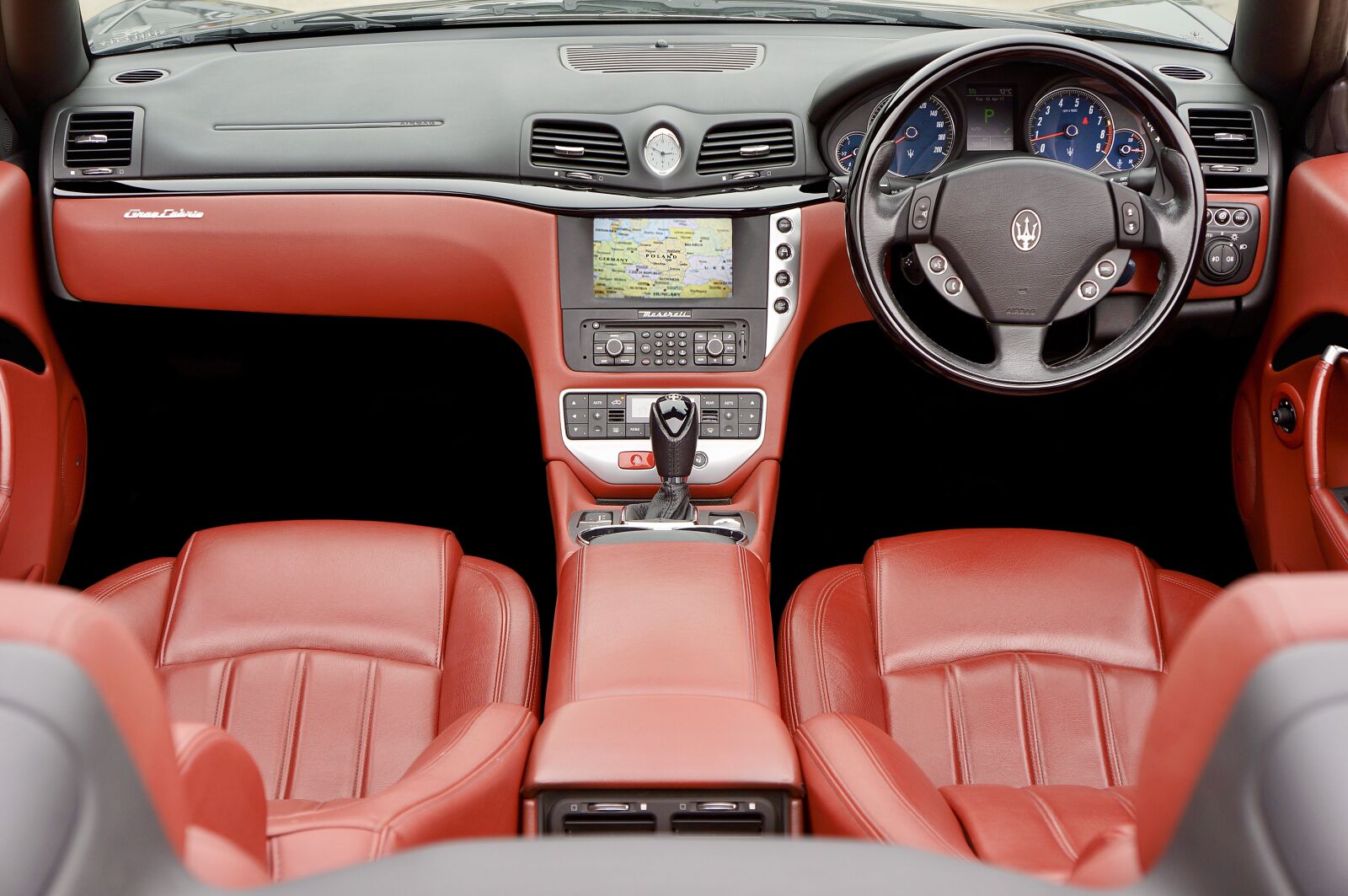 Sony Alpha NEX-5N sample photo. Car, seat, transportation system photography