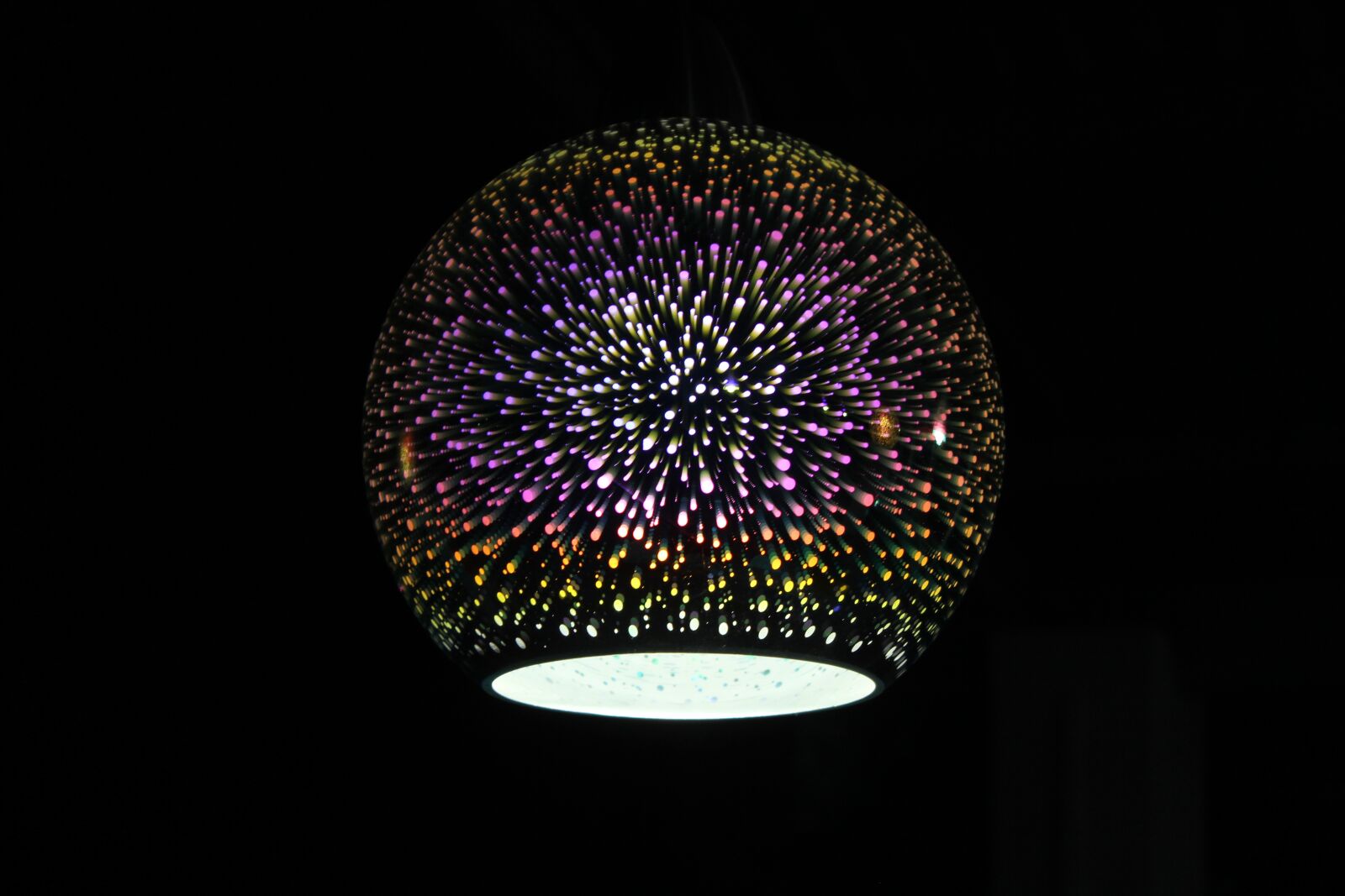 Canon EOS 600D (Rebel EOS T3i / EOS Kiss X5) sample photo. Lamp, light, lichtspiel photography