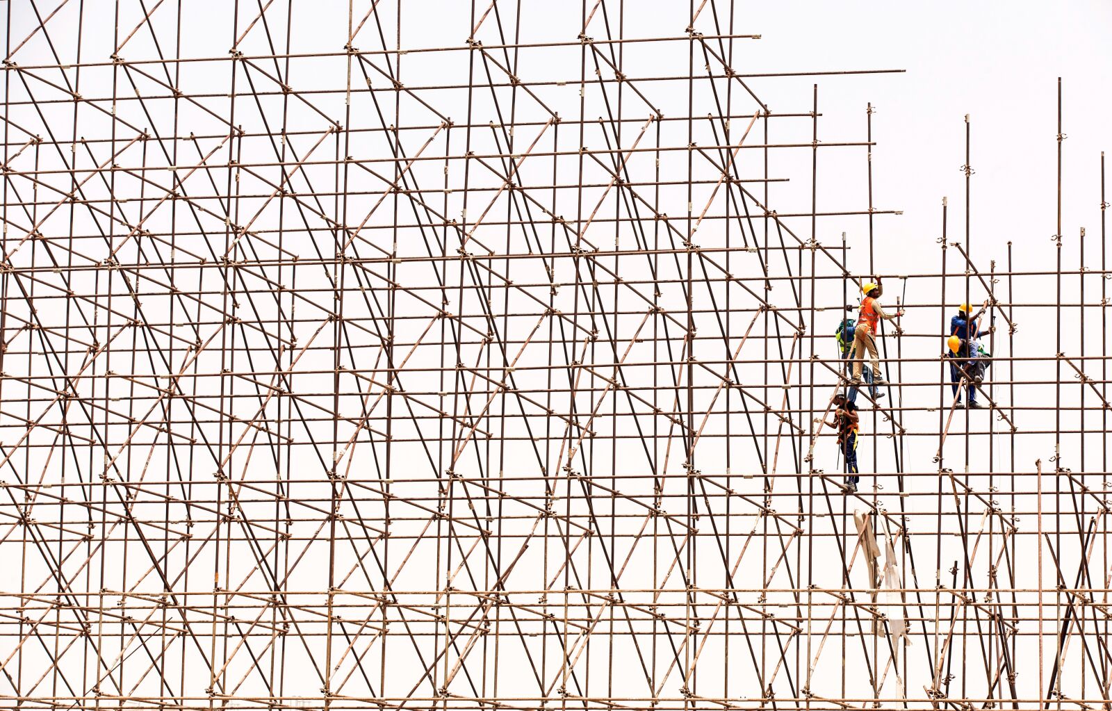 Canon EOS-1D X sample photo. Scaffolding, workers, construction photography