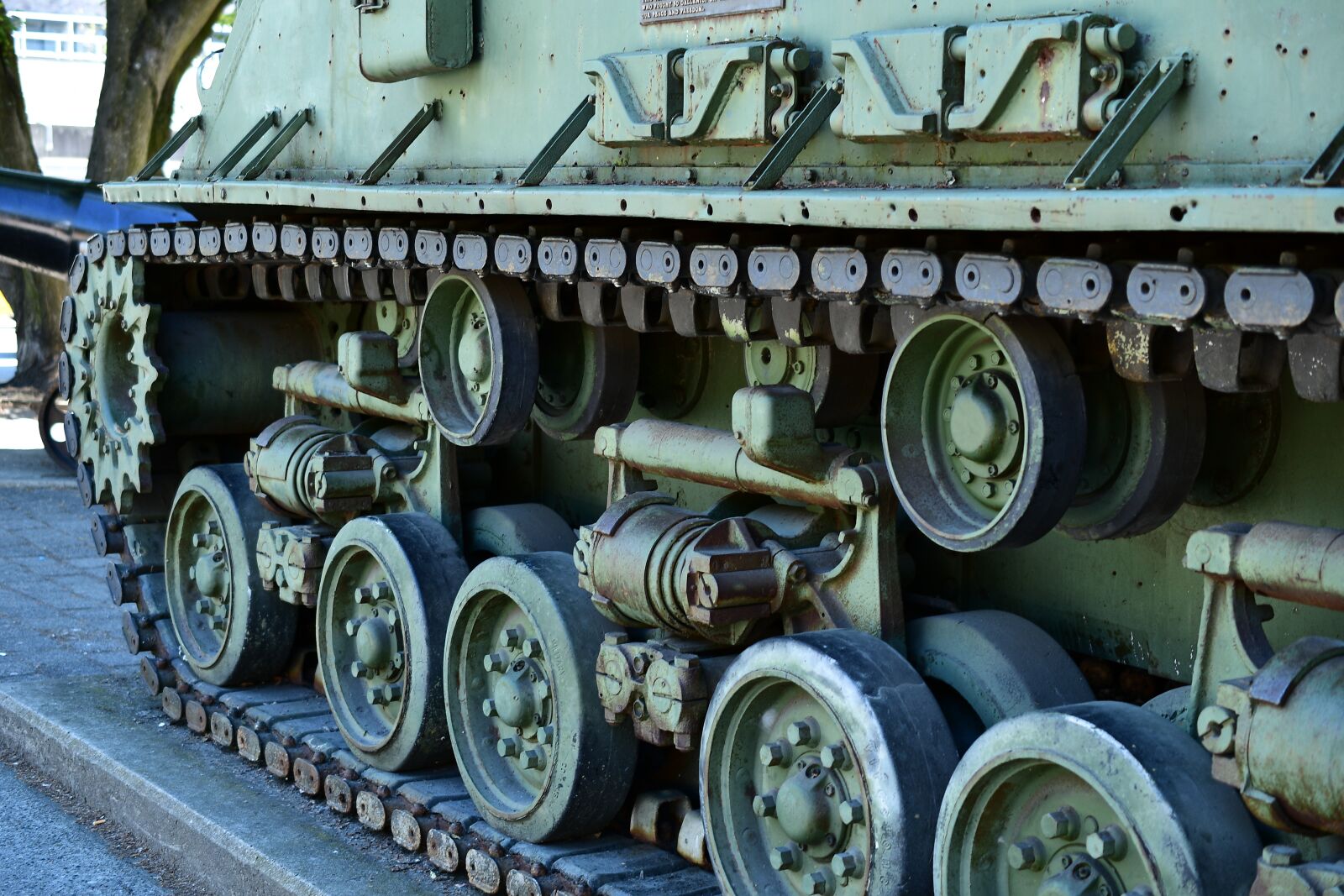 Nikon D7500 sample photo. Tank tracks, tank wheels photography