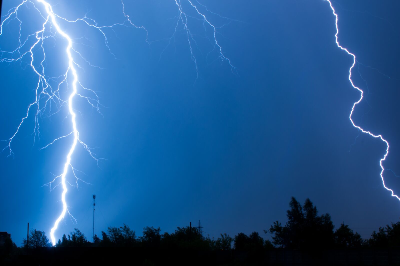 Nikon D90 sample photo. Lightning, thunderstorm, nature photography