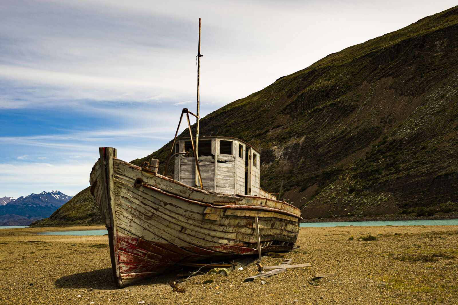 Nikon Df sample photo. Patagonia, nave, fiume photography