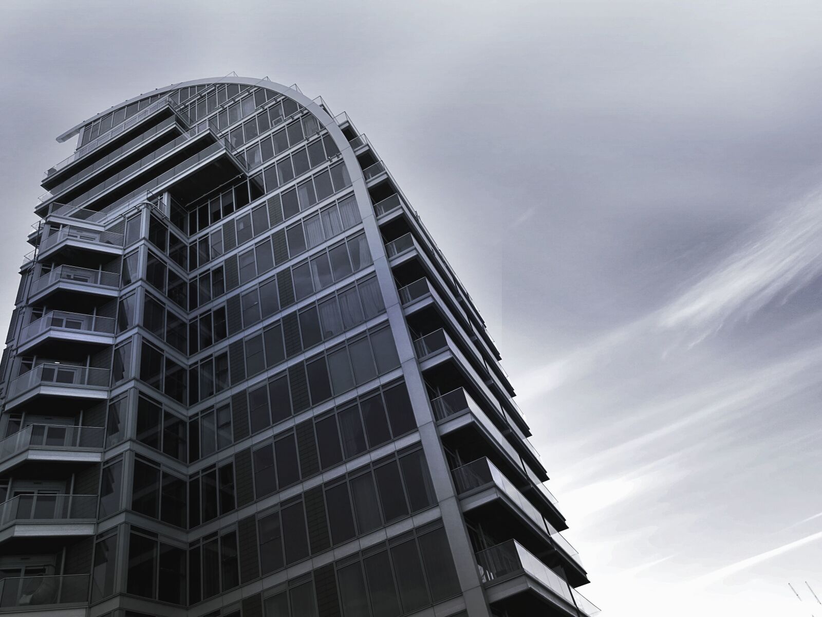 Sony DSC-HX60 sample photo. Building, glass, facade, terrace photography