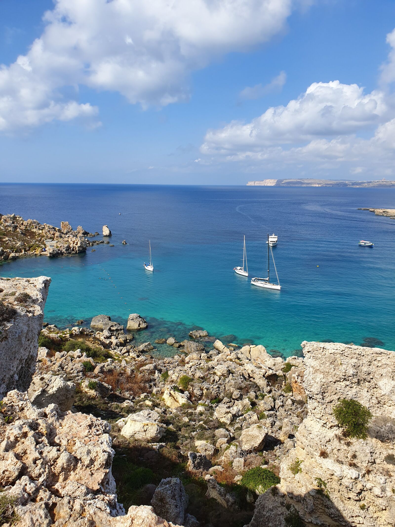 Samsung Galaxy S10 sample photo. Malta, coast, sea photography