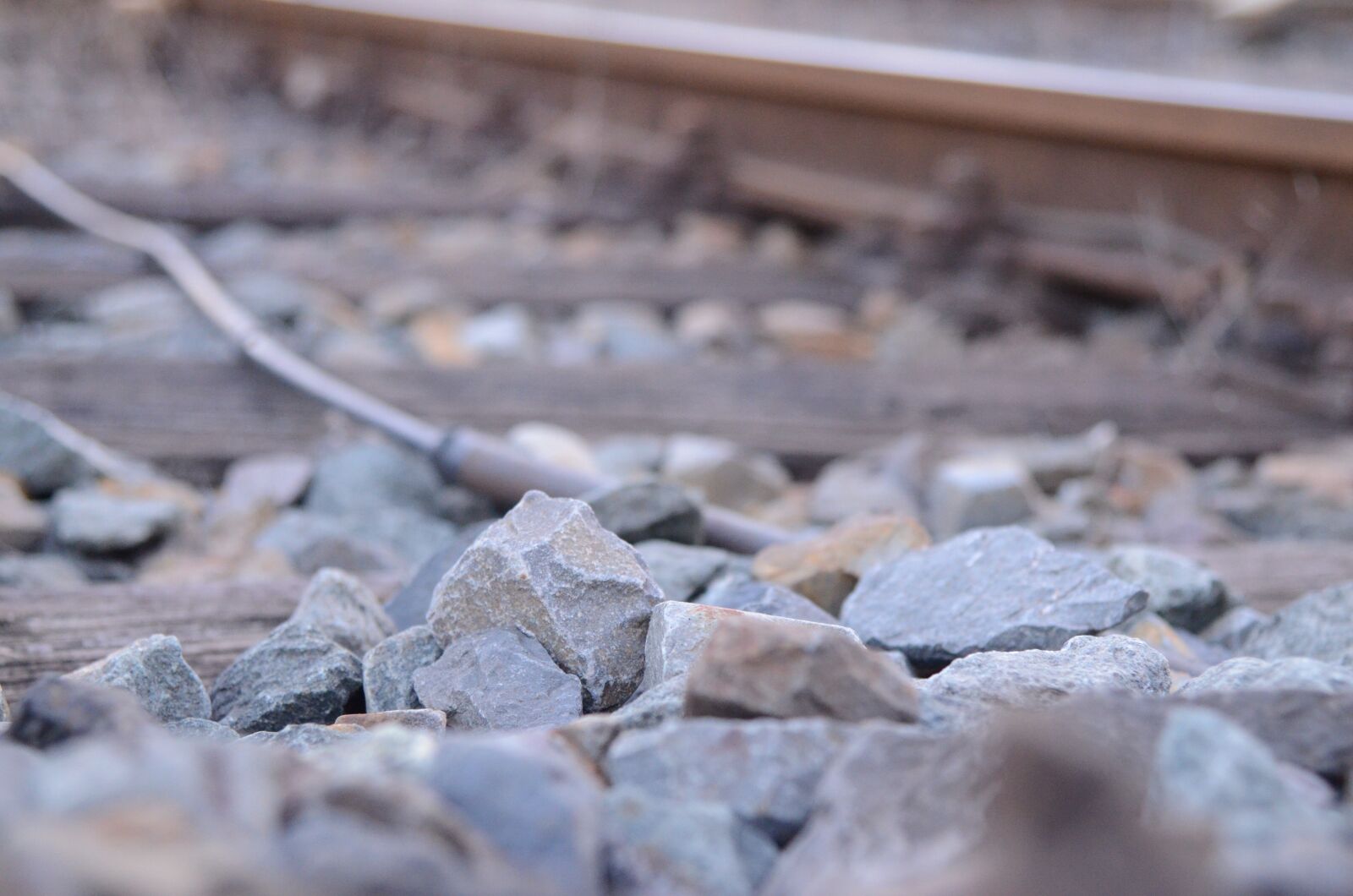 Nikon D7000 sample photo. Train, platform, rails photography