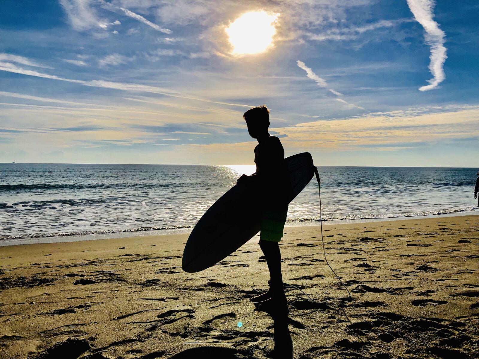 Apple iPhone X sample photo. Ocean, surfer, wave photography