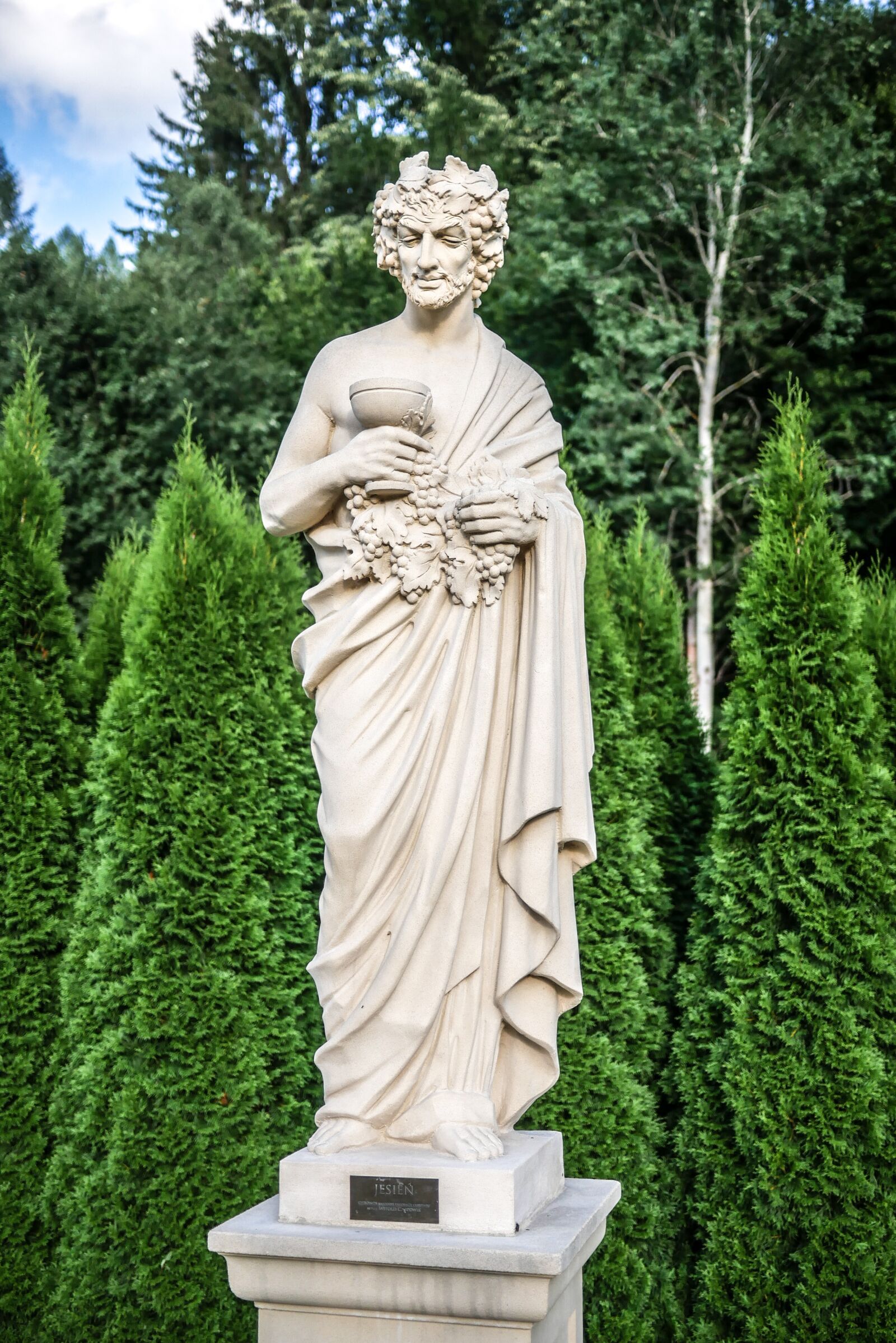 Panasonic Lumix DMC-GX85 (Lumix DMC-GX80 / Lumix DMC-GX7 Mark II) + LUMIX G 20/F1.7 II sample photo. The statue, the statue photography