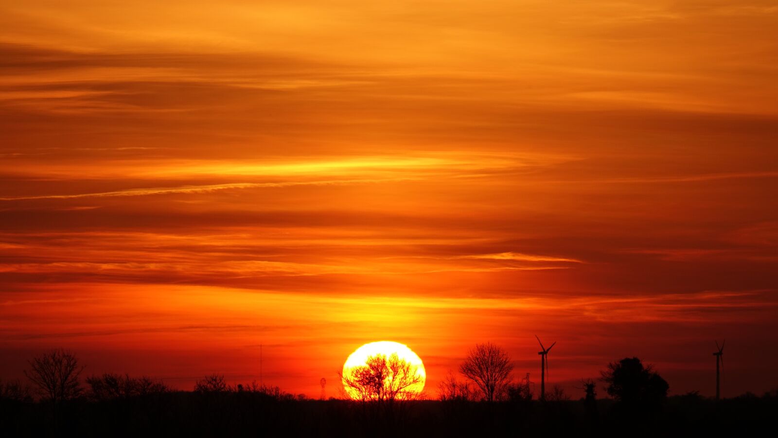 Sony Cyber-shot DSC-RX10 III sample photo. Sunset, night lighting, the photography