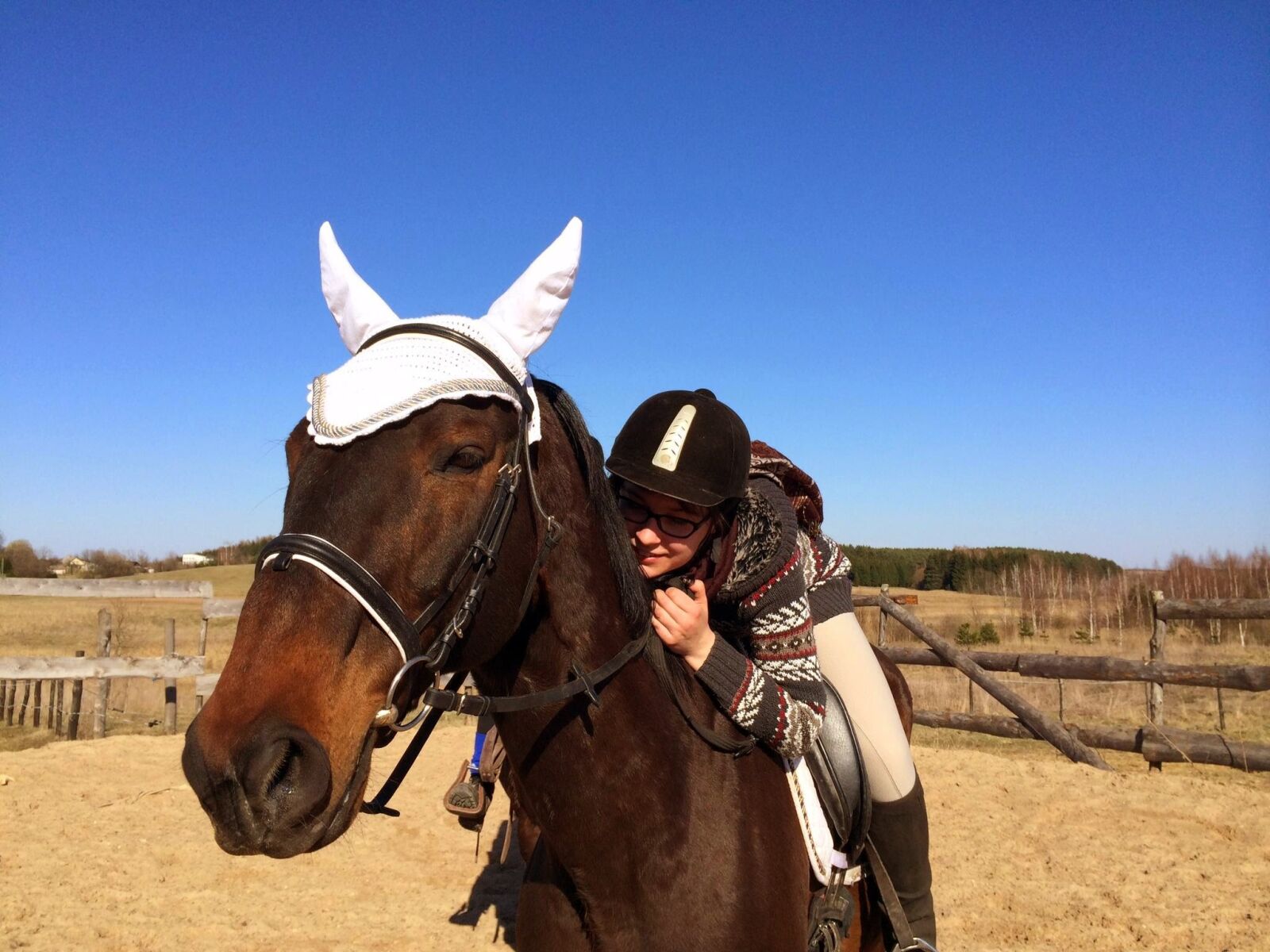iPhone 5s back camera 4.12mm f/2.2 sample photo. Horse, horseback riding, riding photography