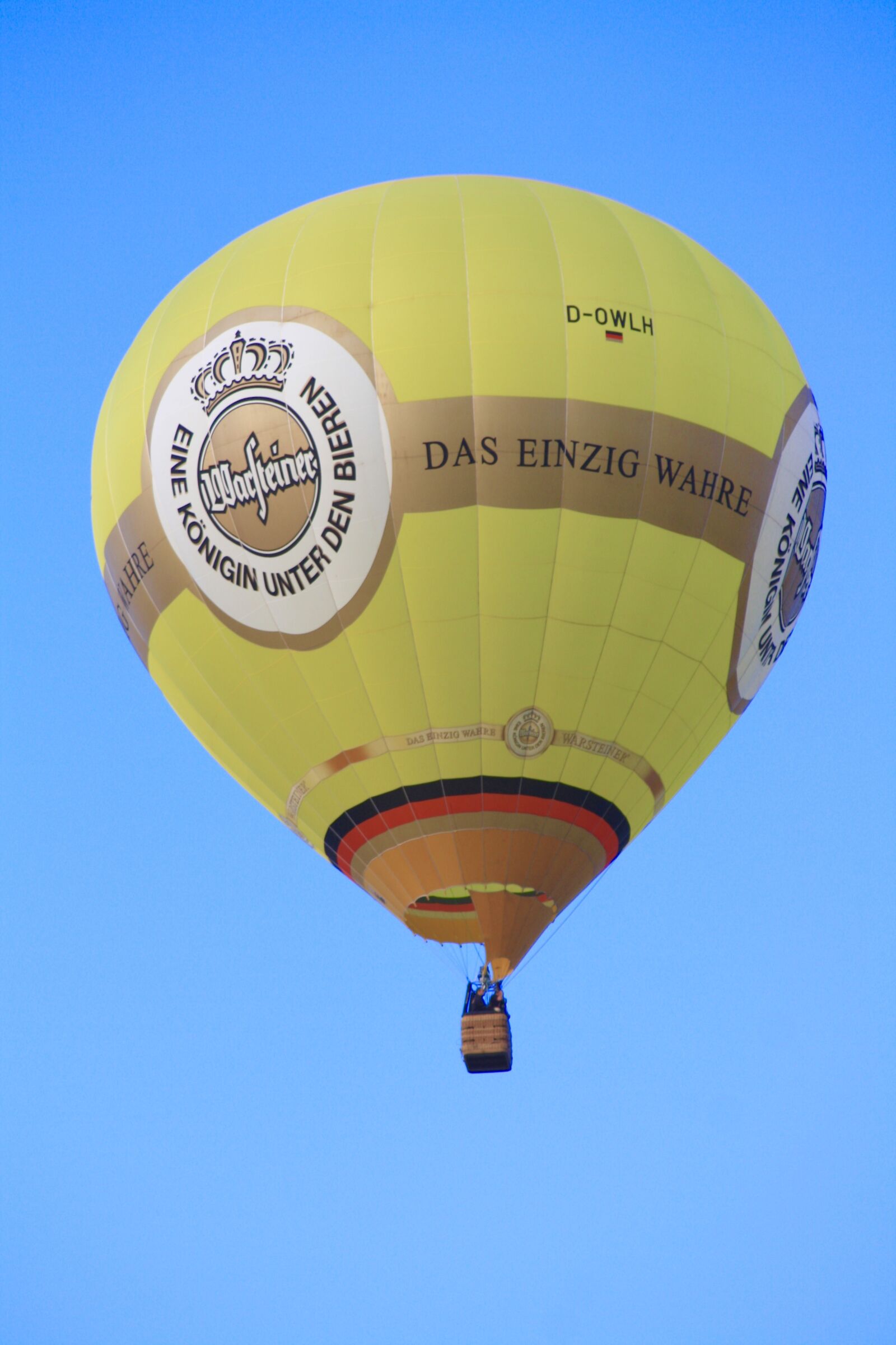 Canon EOS 1000D (EOS Digital Rebel XS / EOS Kiss F) sample photo. Balloon, sky, hot air photography
