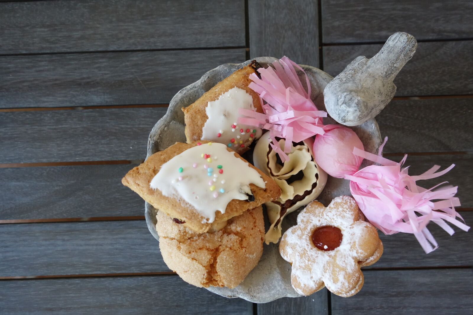 Sony Cyber-shot DSC-RX100 II sample photo. Cookies, candy, background photography